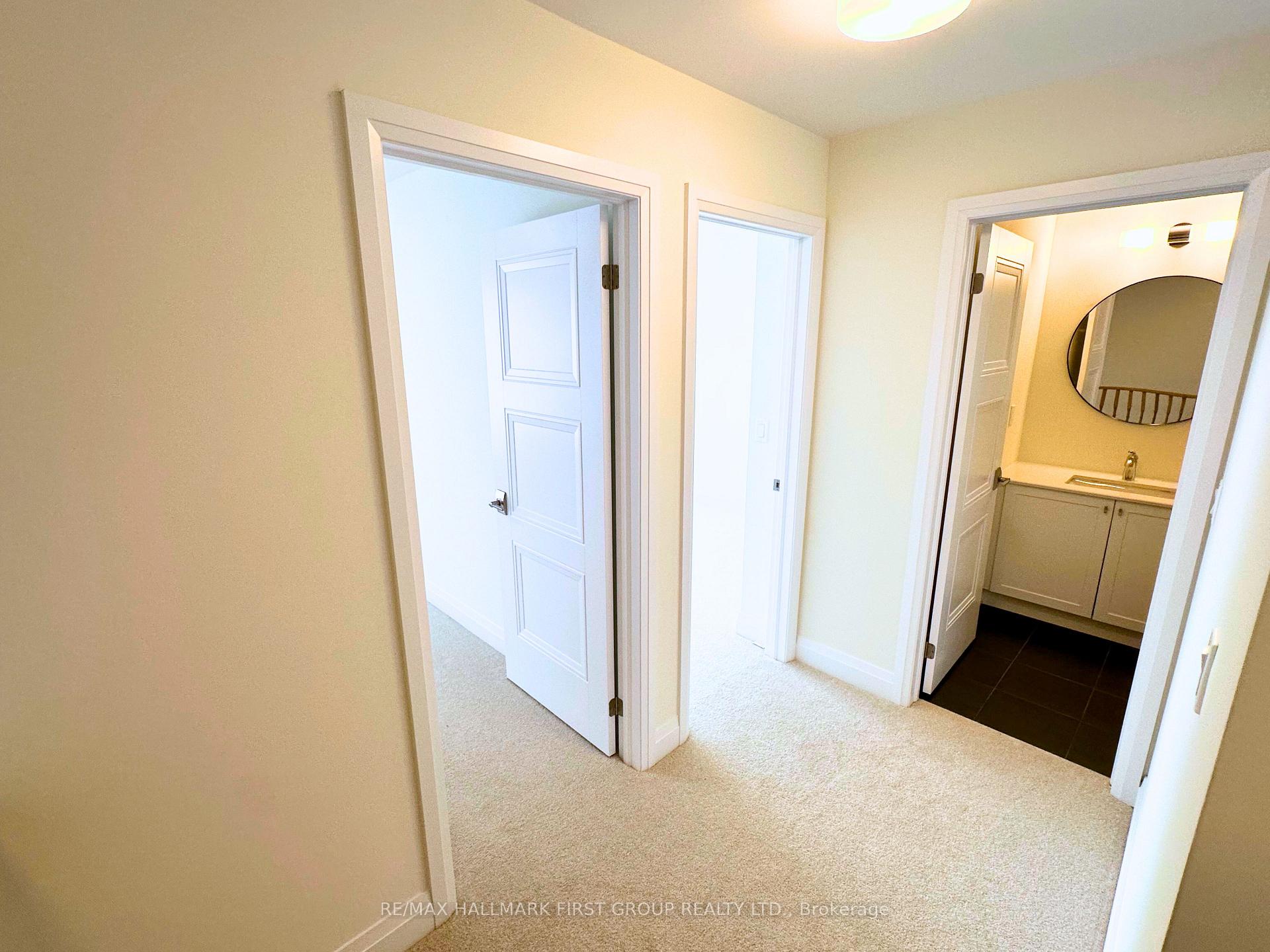 Photo 11 of 985 Crowsnest Hollow, Pickering, Rural Pickering — HOMEH