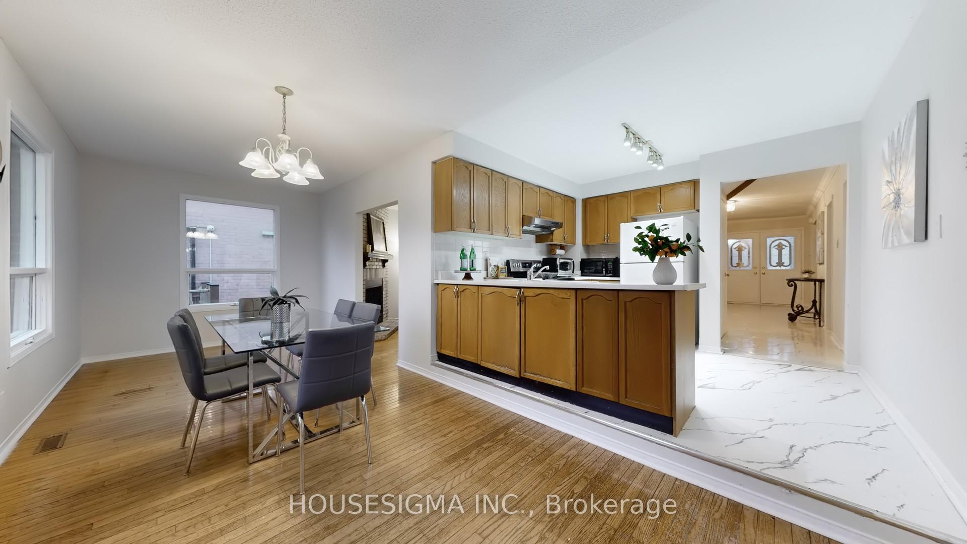 Photo 15 of 946 Rambleberry Avenue, Pickering, Liverpool — HOMEH