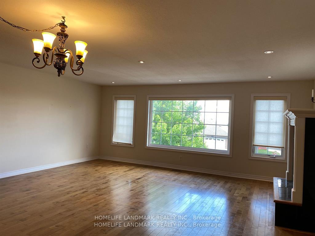 Photo 8 of 89 Milroy Drive, Peterborough, Northcrest Ward 5 — HOMEH