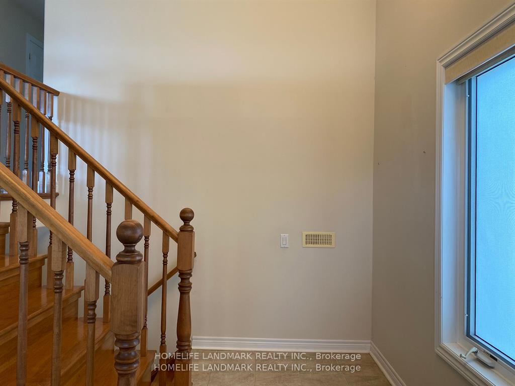 Photo 17 of 89 Milroy Drive, Peterborough, Northcrest Ward 5 — HOMEH