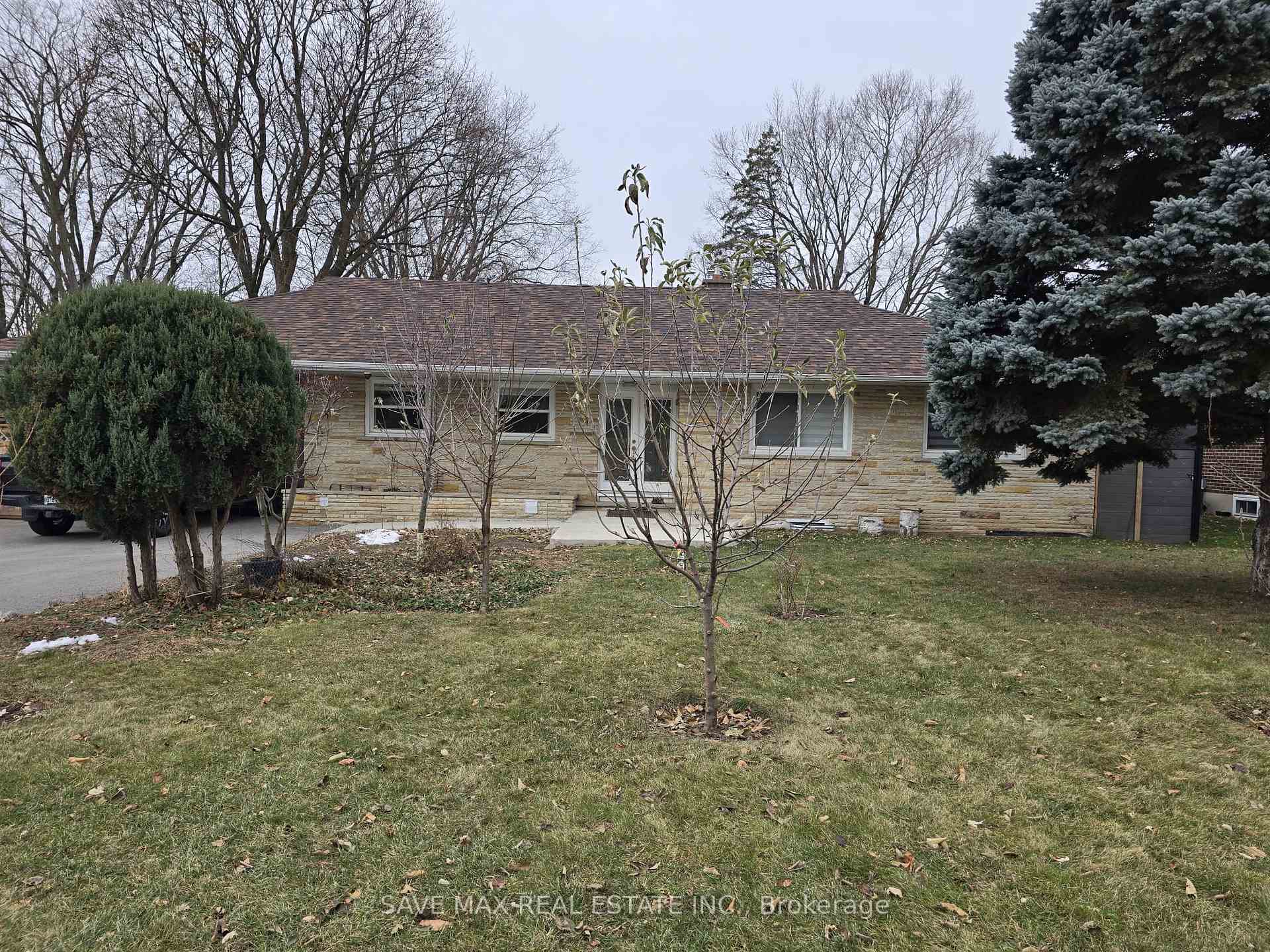 Photo 1 of 984 Mohawk Street, Oshawa, Centennial — HOMEH