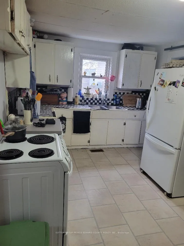 Photo 24 of 11 Low Street, Prince Edward County, Picton Ward — HOMEH
