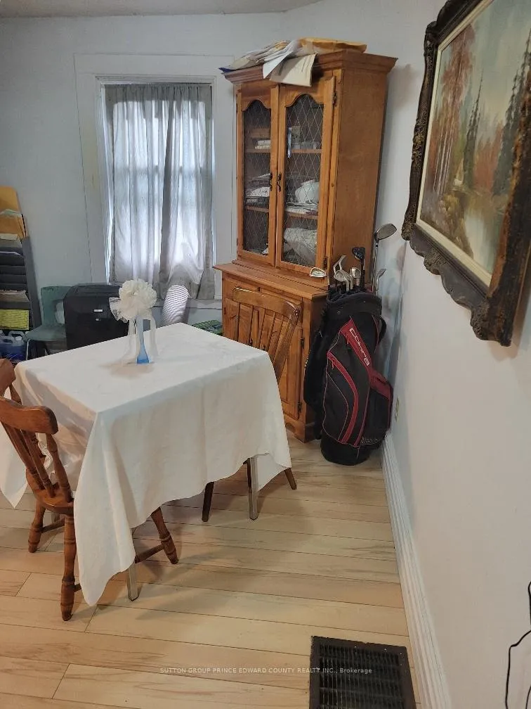Photo 27 of 11 Low Street, Prince Edward County, Picton Ward — HOMEH
