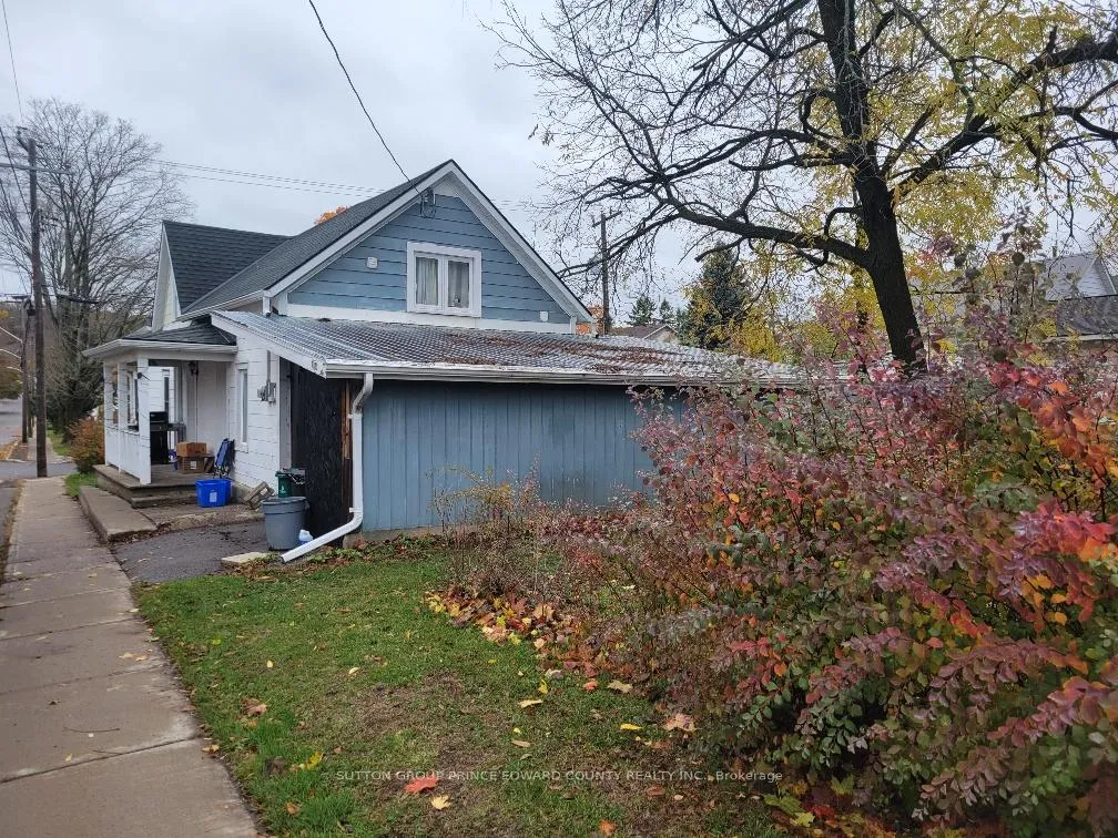 Photo 31 of 11 Low Street, Prince Edward County, Picton Ward — HOMEH