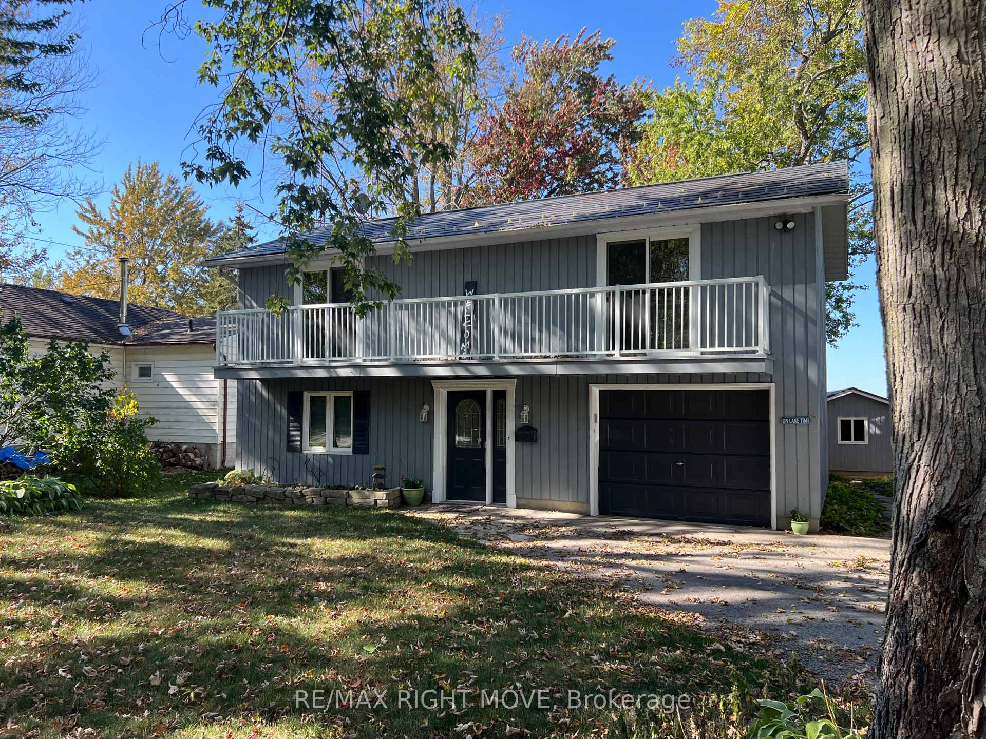Front of 4350 Plum Point Road