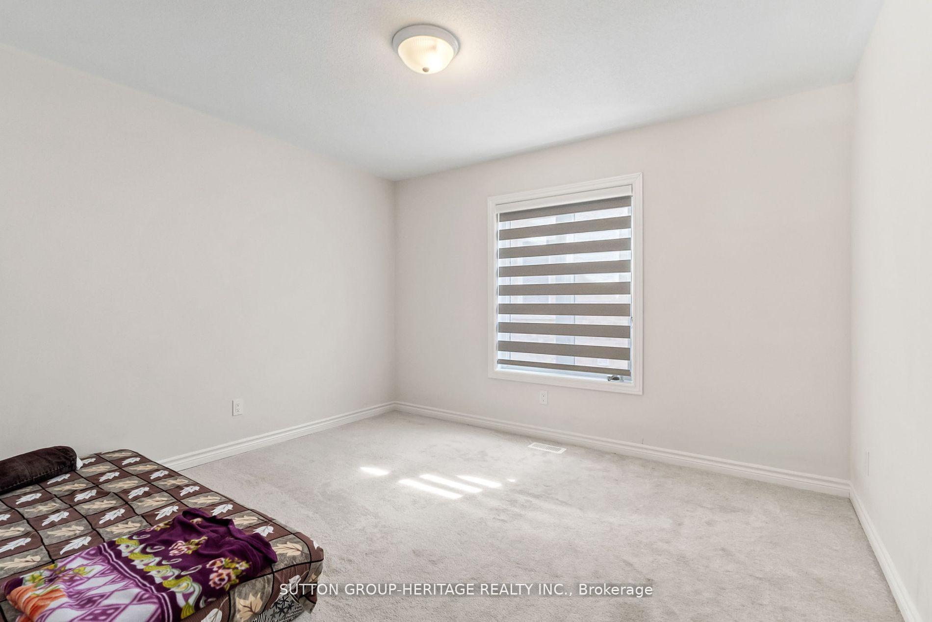 Photo 32 of 1908 Fosterbrook Street, Oshawa, Taunton — HOMEH