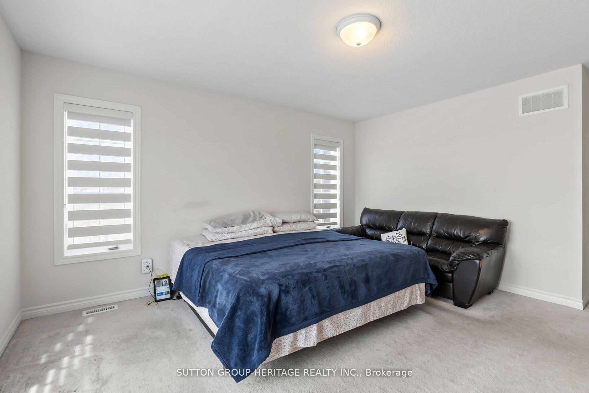 Photo 37 of 1908 Fosterbrook Street, Oshawa, Taunton — HOMEH