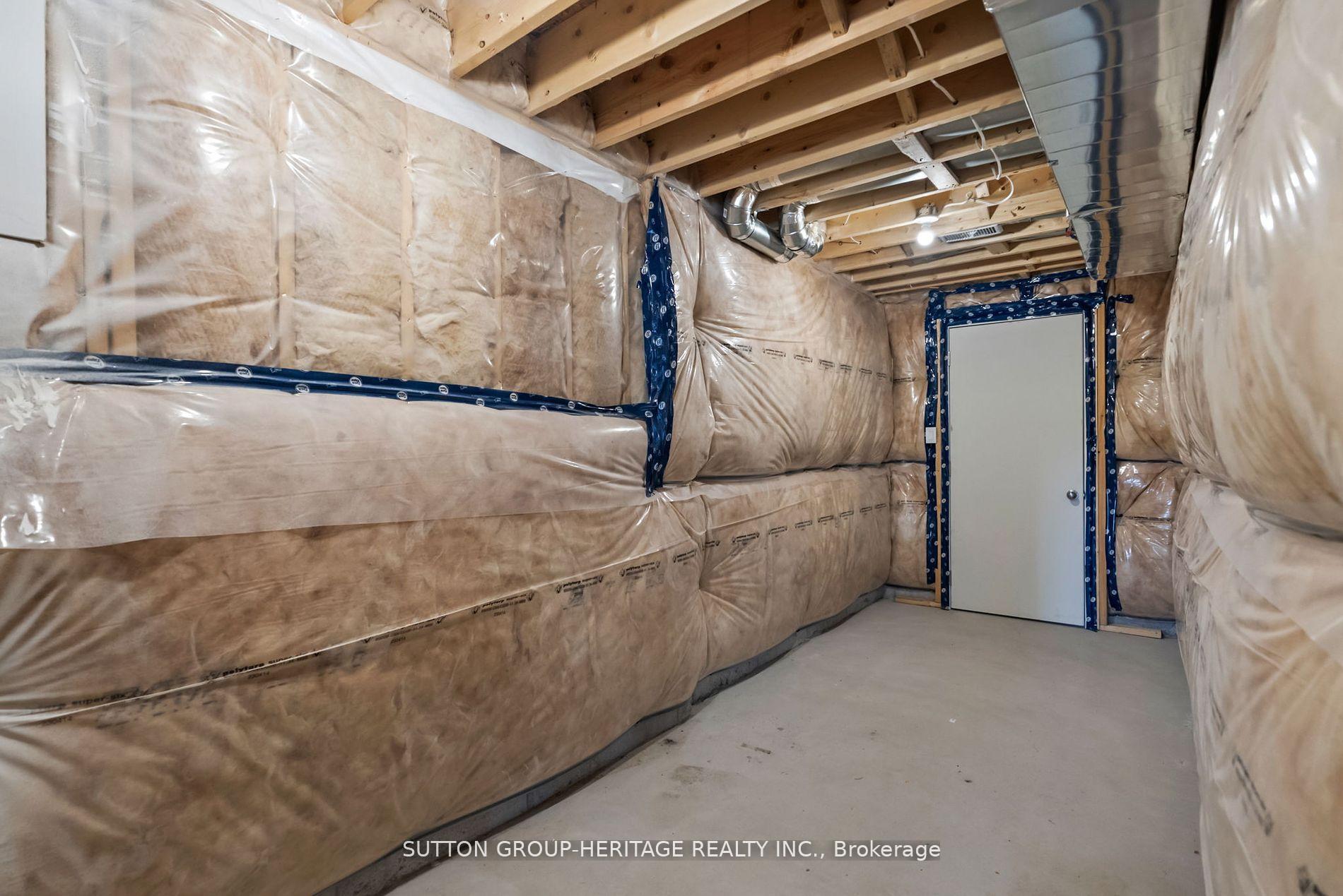 Photo 46 of 1908 Fosterbrook Street, Oshawa, Taunton — HOMEH