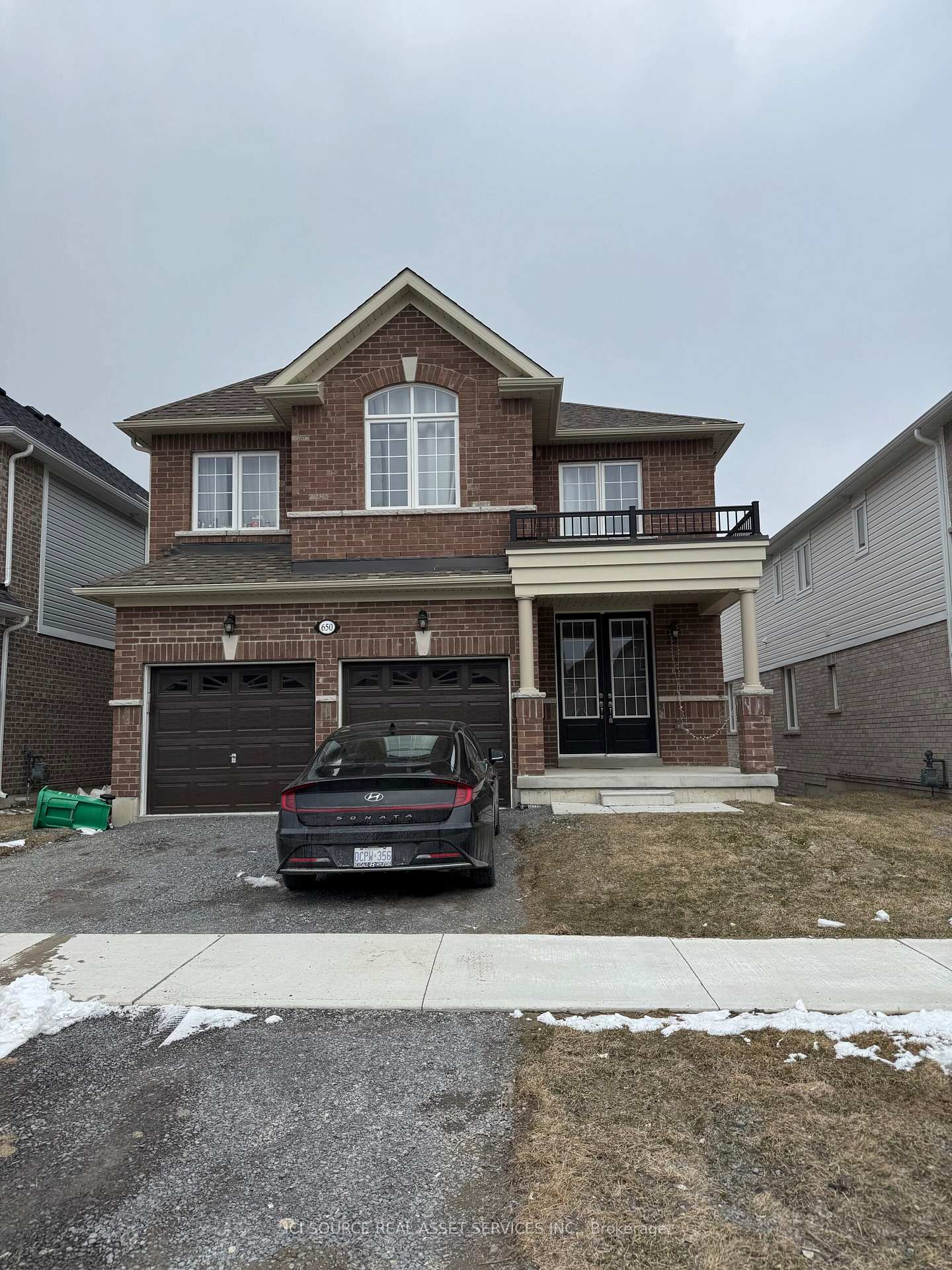 Photo 1 of Unit Main, 2nd Floor, 650 Lemay Grove, Peterborough, Monaghan Ward 2 — HOMEH