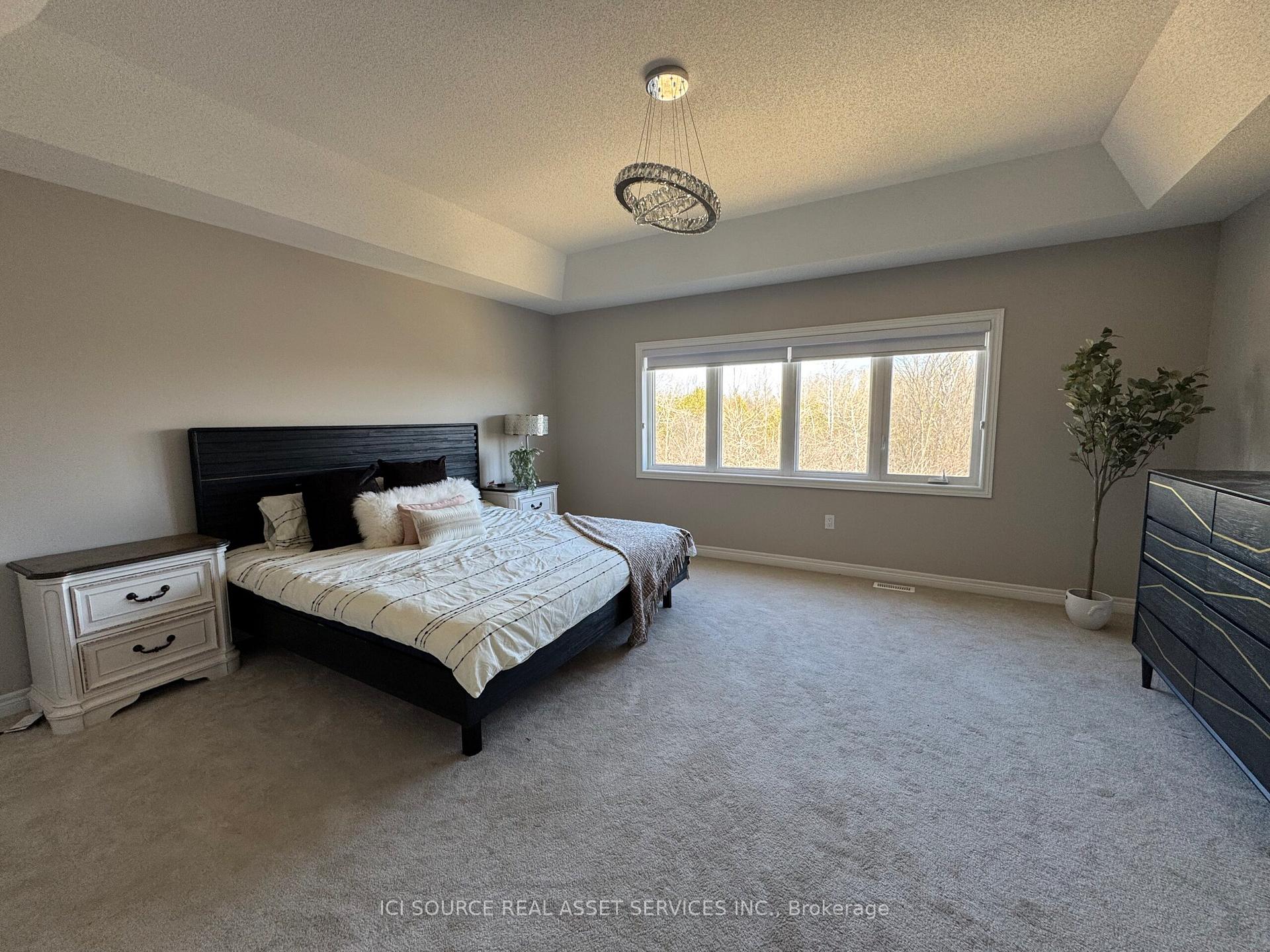 Photo 2 of Unit Main, 2nd Floor, 650 Lemay Grove, Peterborough, Monaghan Ward 2 — HOMEH