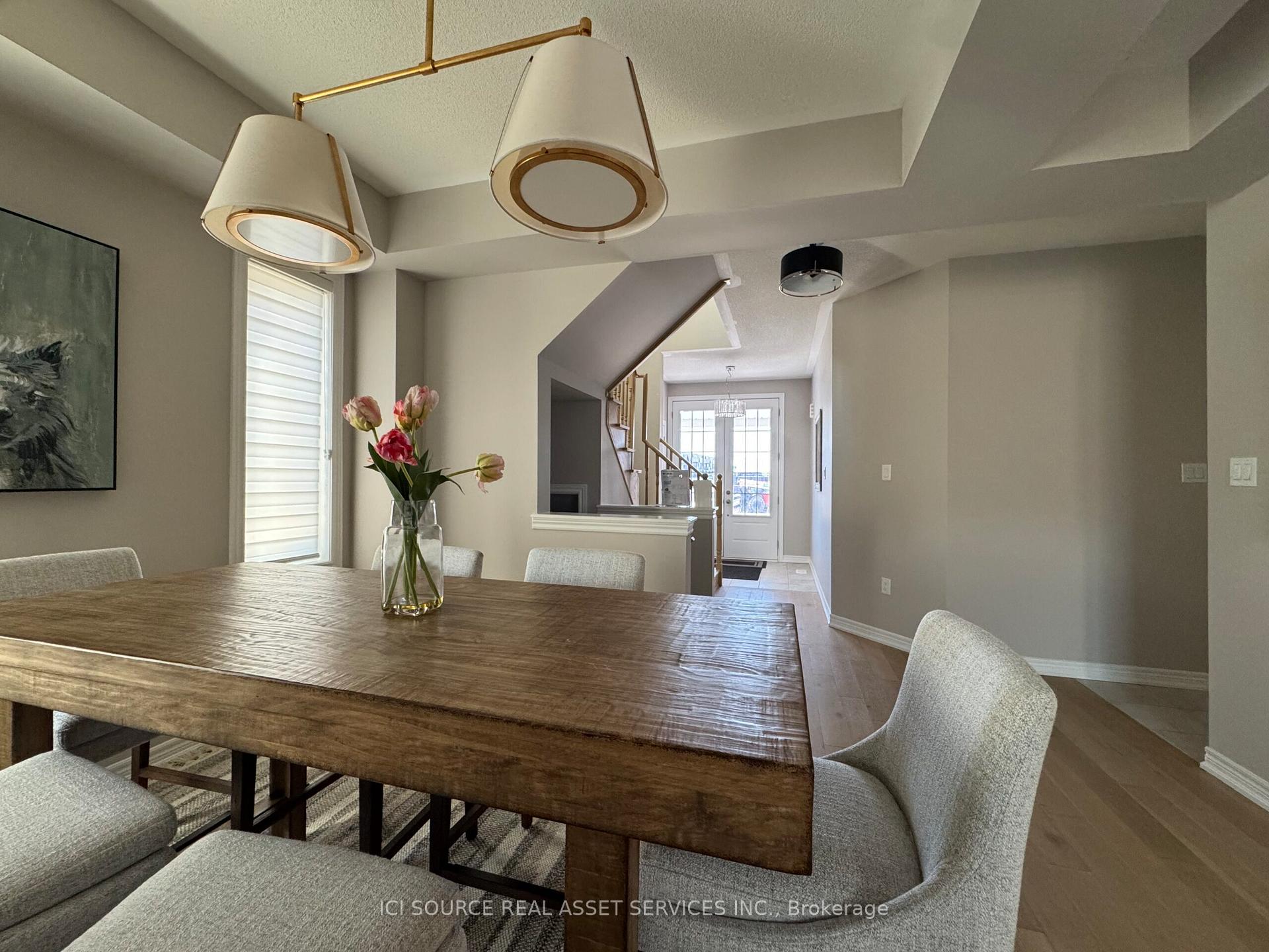 Photo 4 of Unit Main, 2nd Floor, 650 Lemay Grove, Peterborough, Monaghan Ward 2 — HOMEH