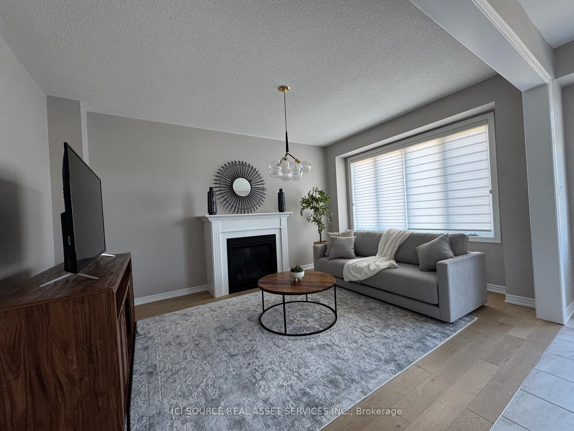 Photo 8 of Unit Main, 2nd Floor, 650 Lemay Grove, Peterborough, Monaghan Ward 2 — HOMEH