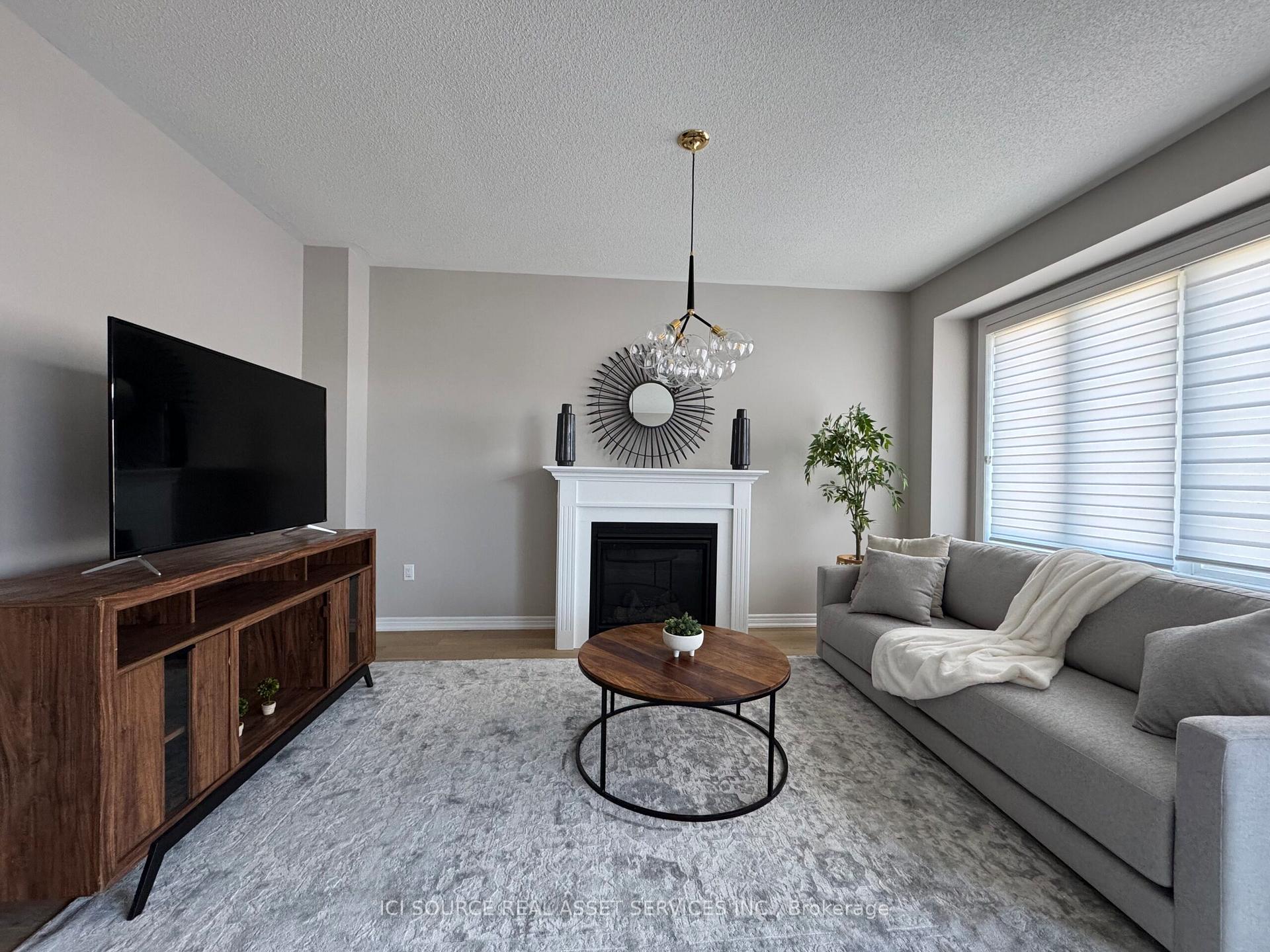 Photo 9 of Unit Main, 2nd Floor, 650 Lemay Grove, Peterborough, Monaghan Ward 2 — HOMEH