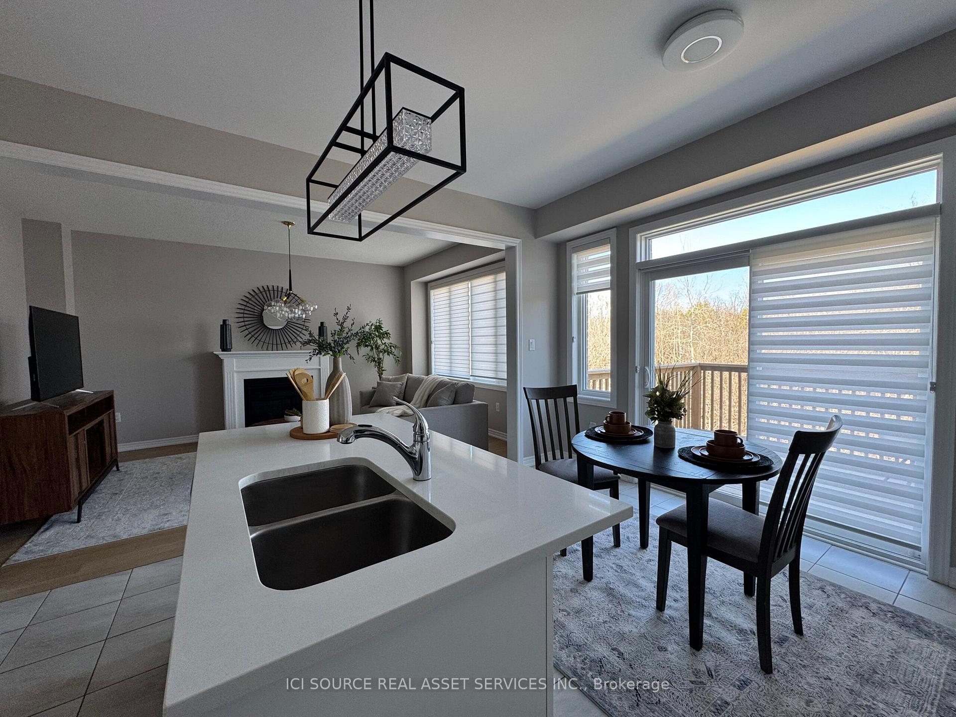 Photo 11 of Unit Main, 2nd Floor, 650 Lemay Grove, Peterborough, Monaghan Ward 2 — HOMEH