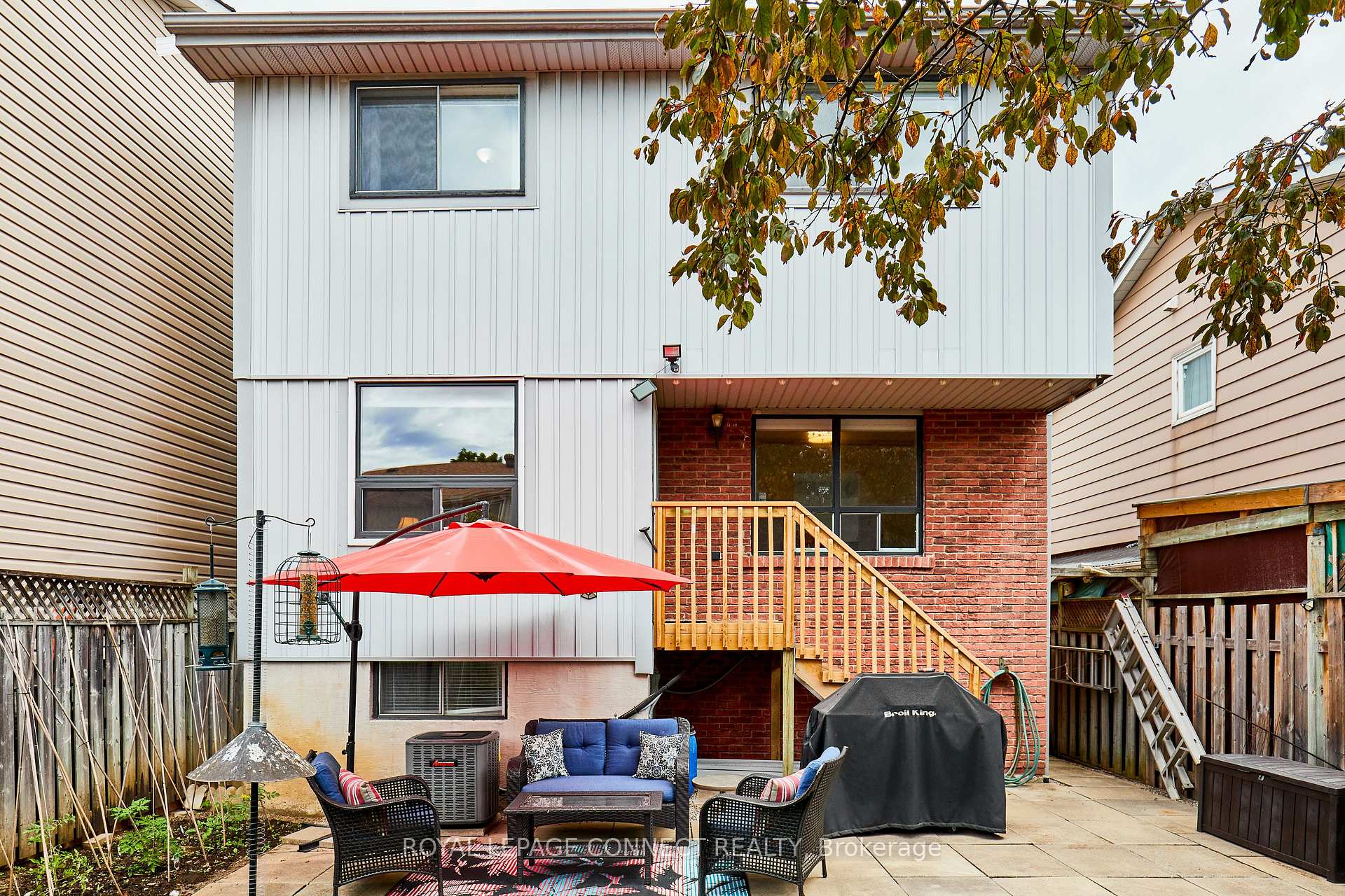 Photo 4 of 1583 Alwin Circle, Pickering, Village East — HOMEH