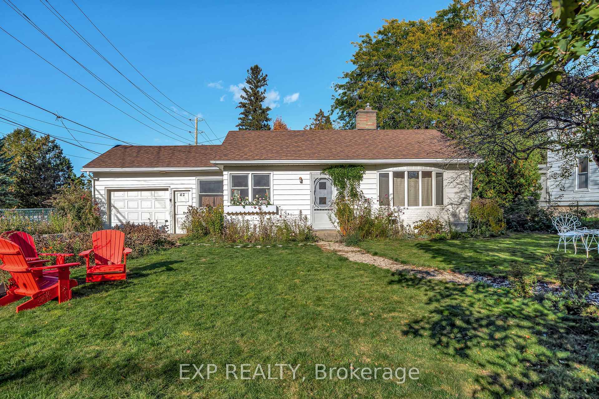 Photo 9 of 42 Paul Street, Prince Edward County, Picton Ward — HOMEH