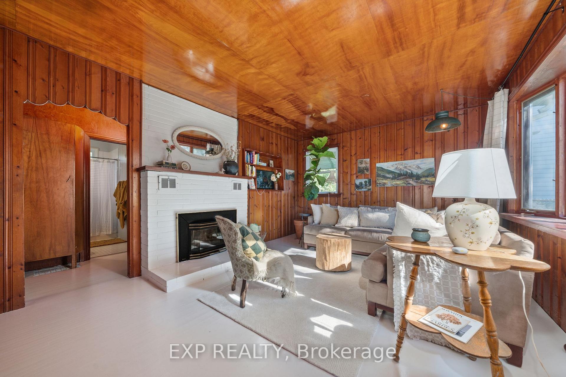 Photo 17 of 42 Paul Street, Prince Edward County, Picton Ward — HOMEH