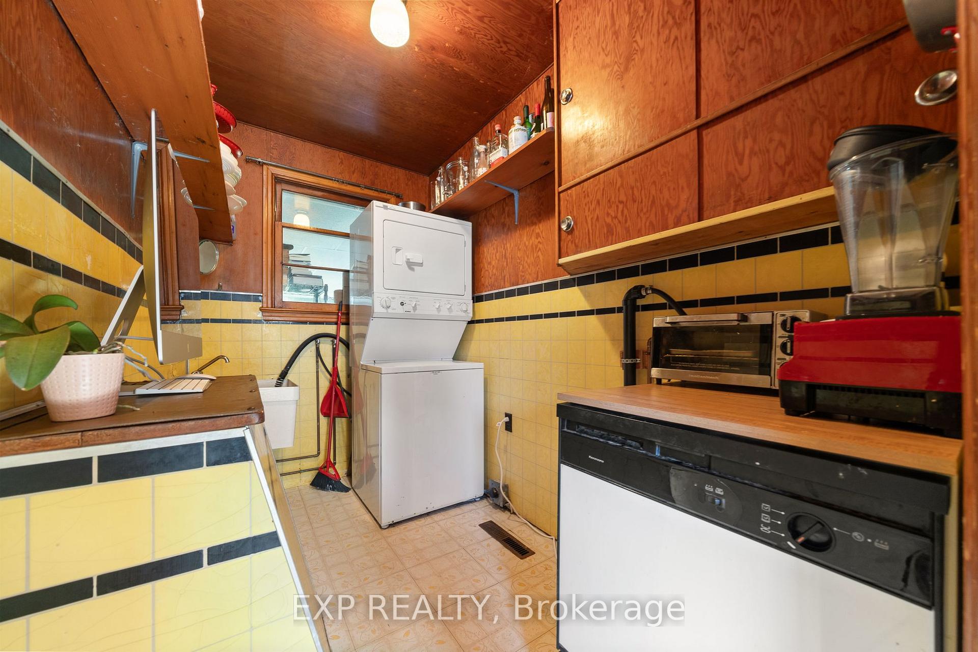 Photo 27 of 42 Paul Street, Prince Edward County, Picton Ward — HOMEH