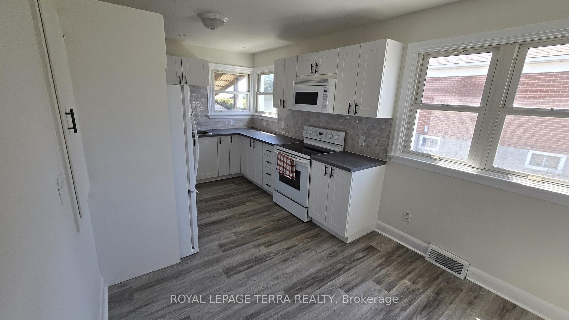 Front of Unit Main, 779 Whitman Crescent