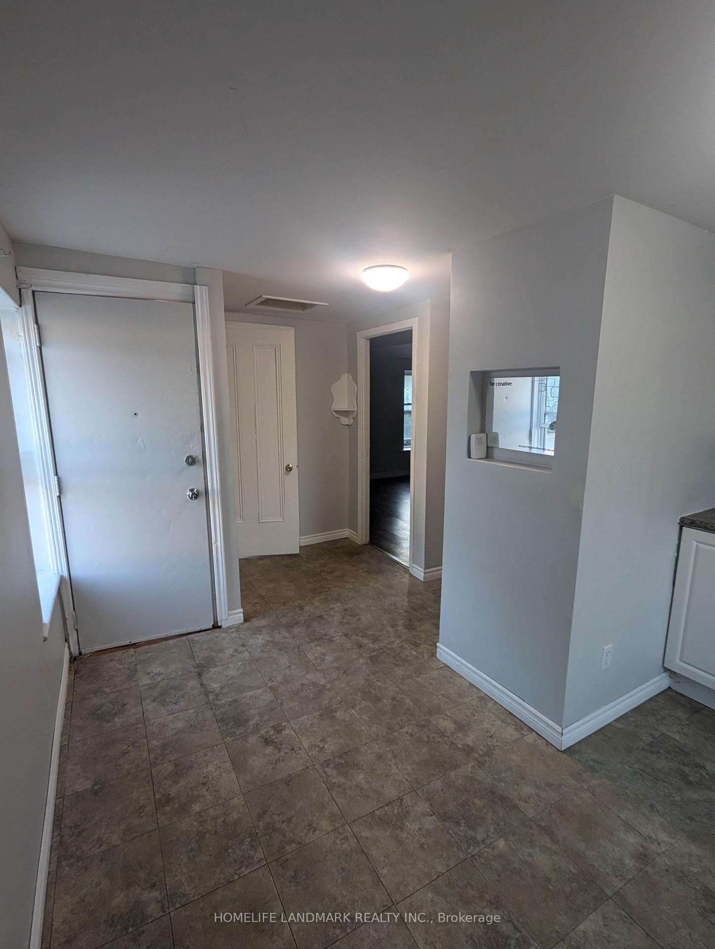 Photo 4 of Unit Upper, 260 Murray Street, Peterborough, Town Ward 3 — HOMEH