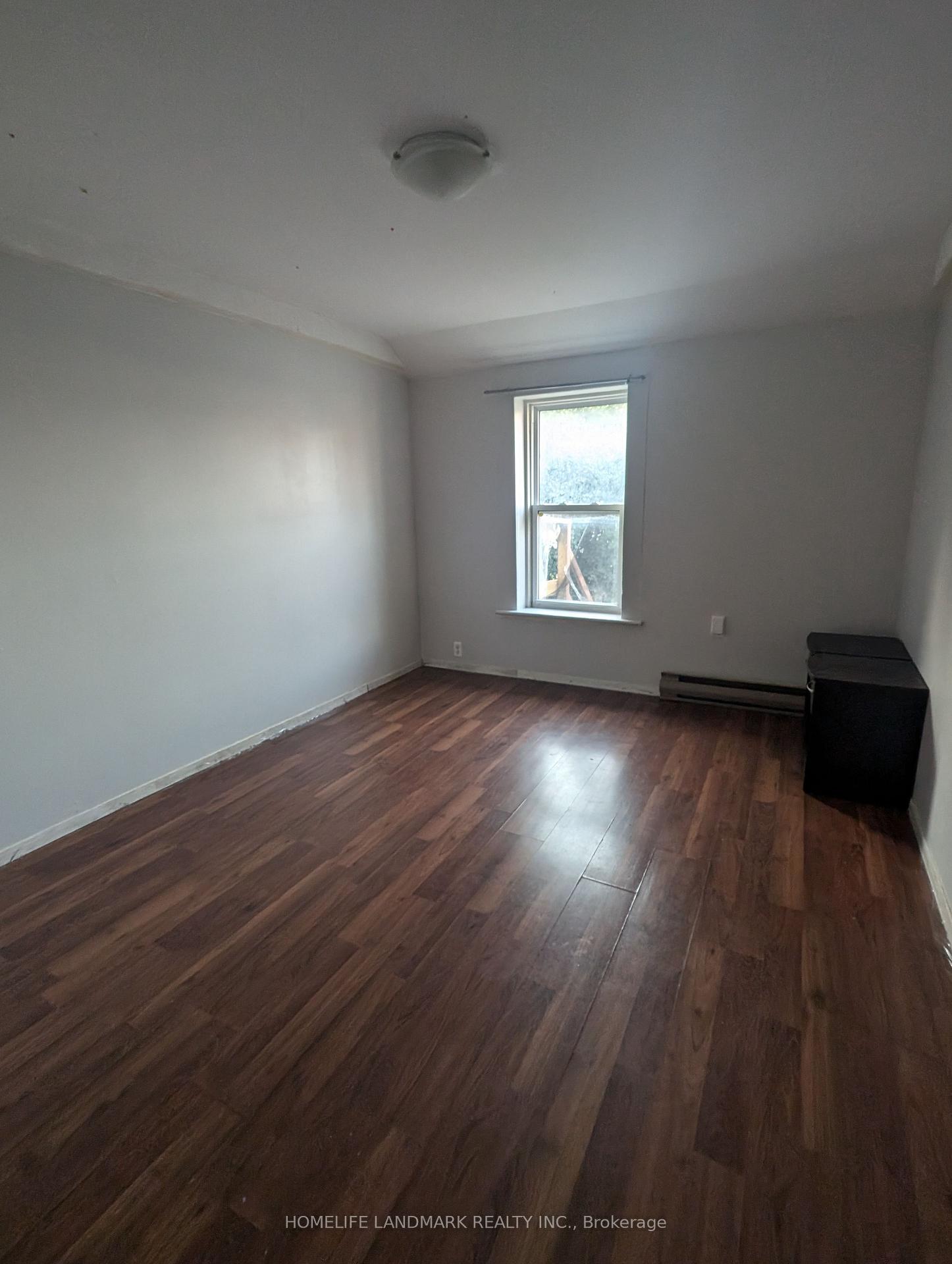 Photo 7 of Unit Upper, 260 Murray Street, Peterborough, Town Ward 3 — HOMEH
