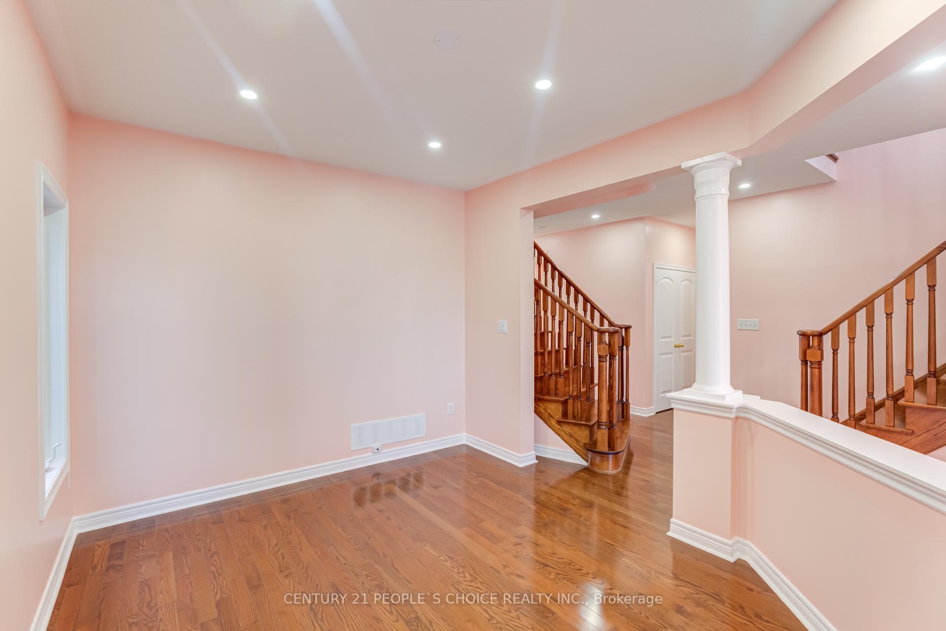 Photo 8 of 1067 Coldstream Drive, Oshawa, Taunton — HOMEH