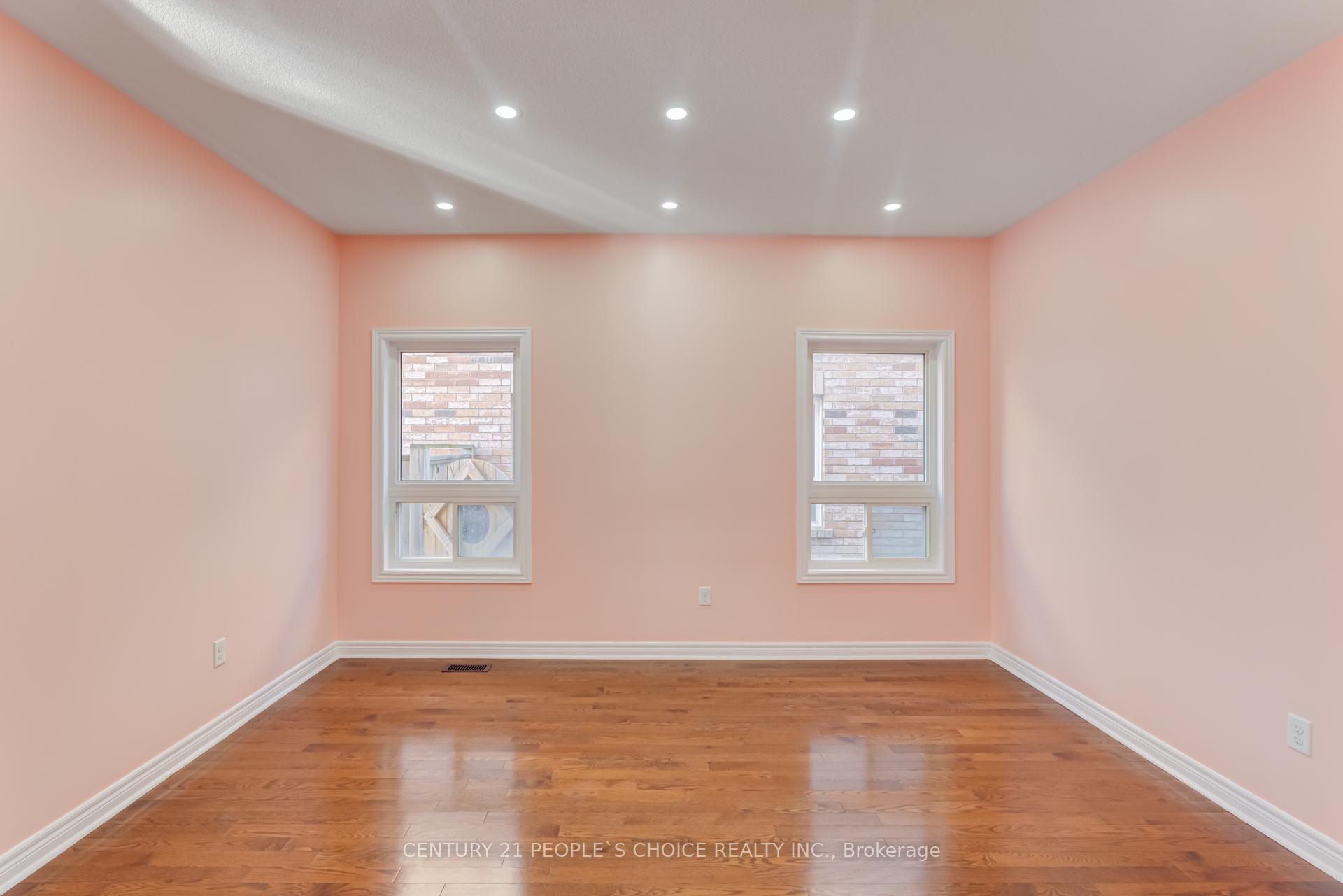 Photo 11 of 1067 Coldstream Drive, Oshawa, Taunton — HOMEH