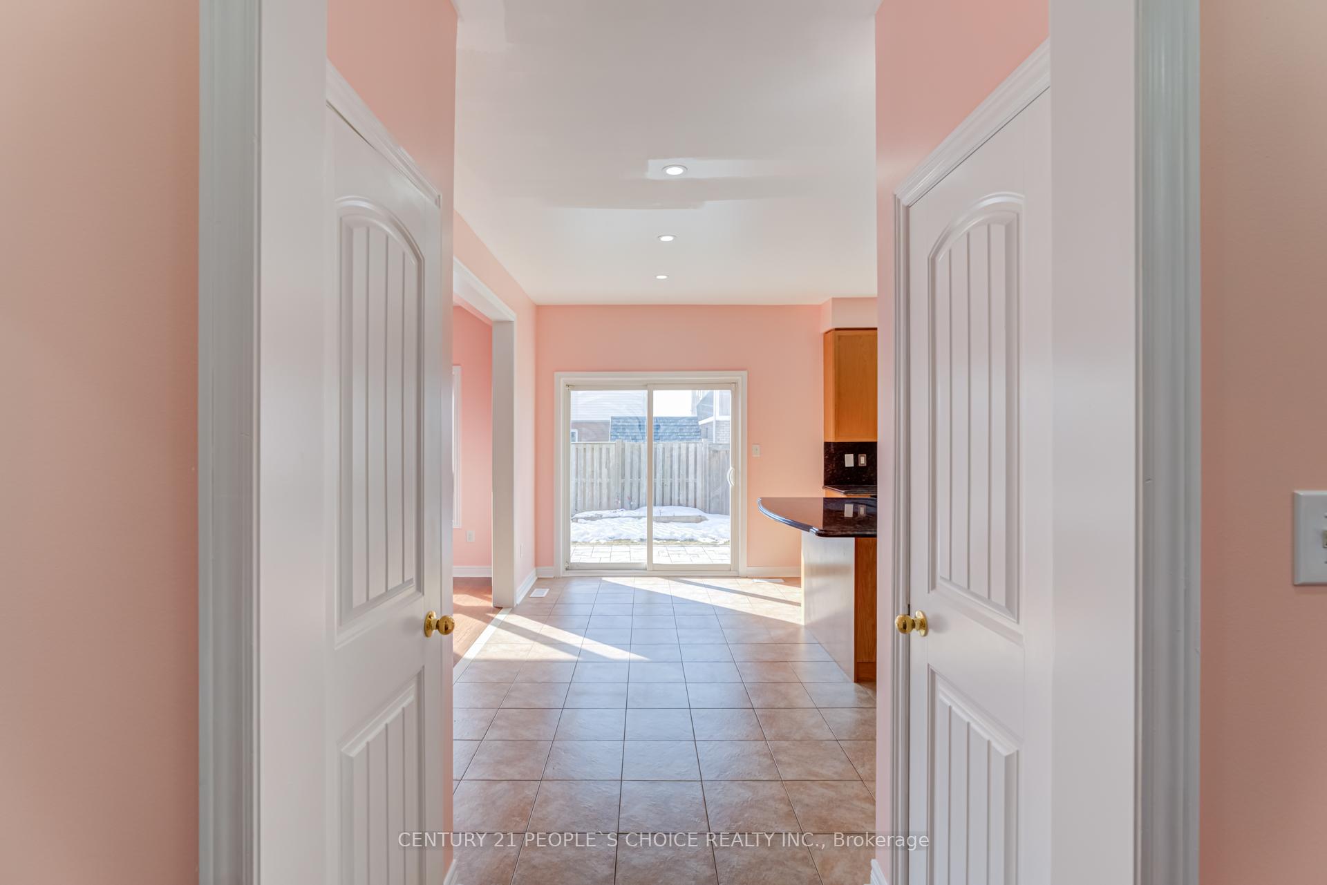 Photo 14 of 1067 Coldstream Drive, Oshawa, Taunton — HOMEH