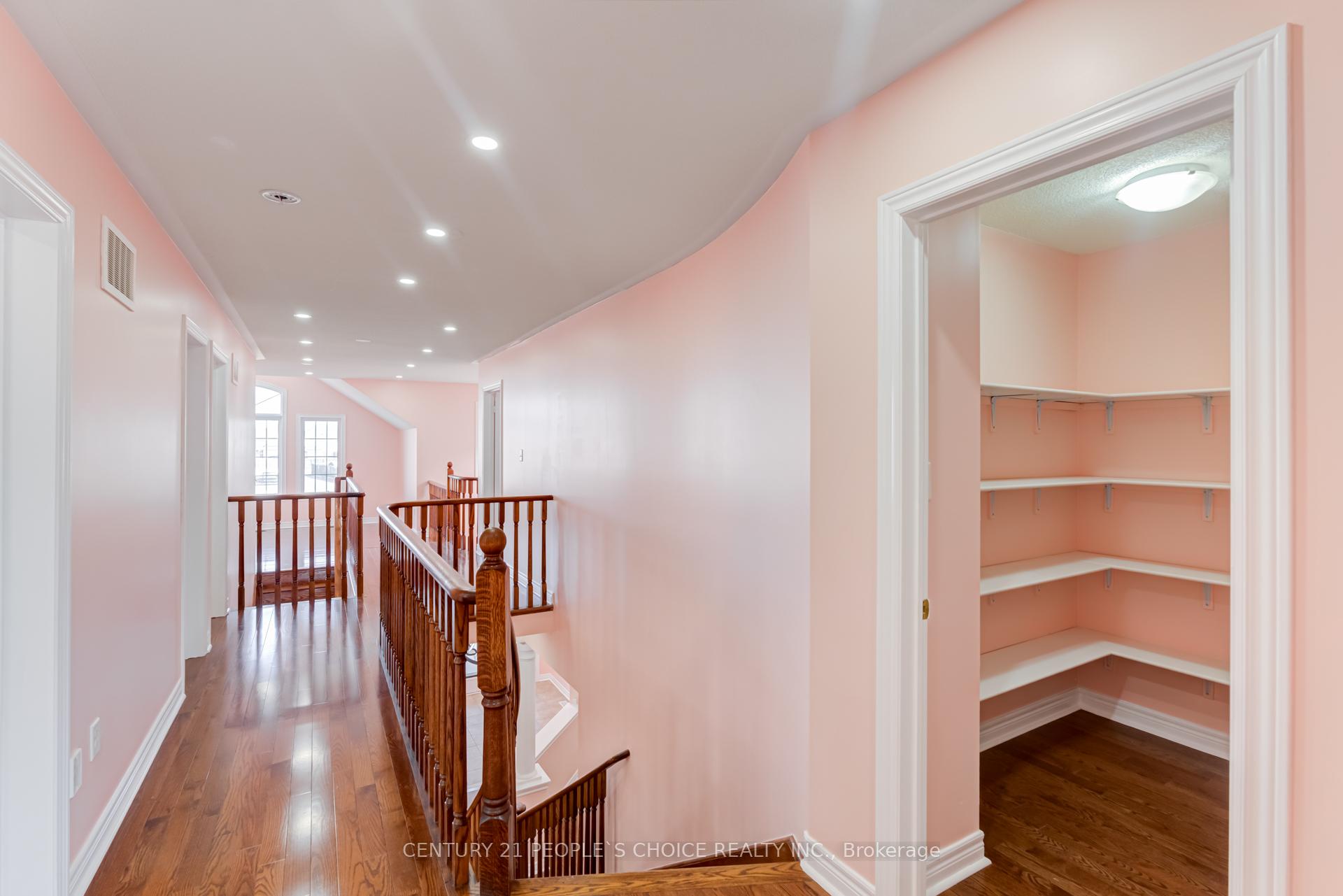 Photo 33 of 1067 Coldstream Drive, Oshawa, Taunton — HOMEH