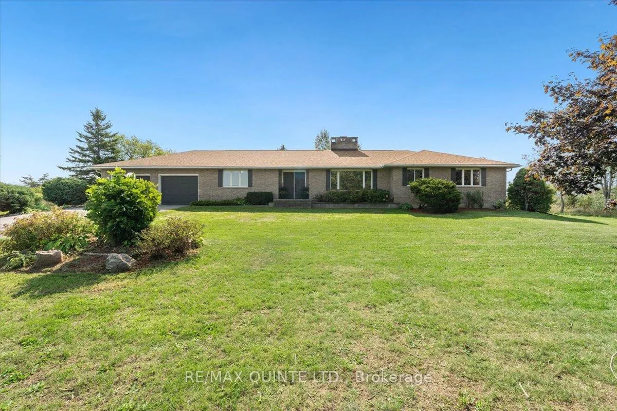 Photo 1 of 737 County Road 18, Prince Edward County, Athol Ward — HOMEH