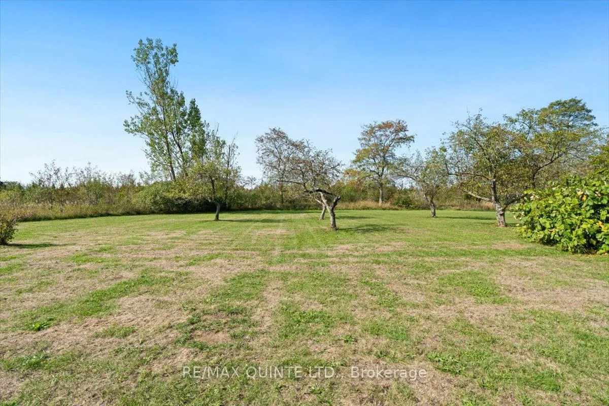 Photo 43 of 737 County Road 18, Prince Edward County, Athol Ward — HOMEH