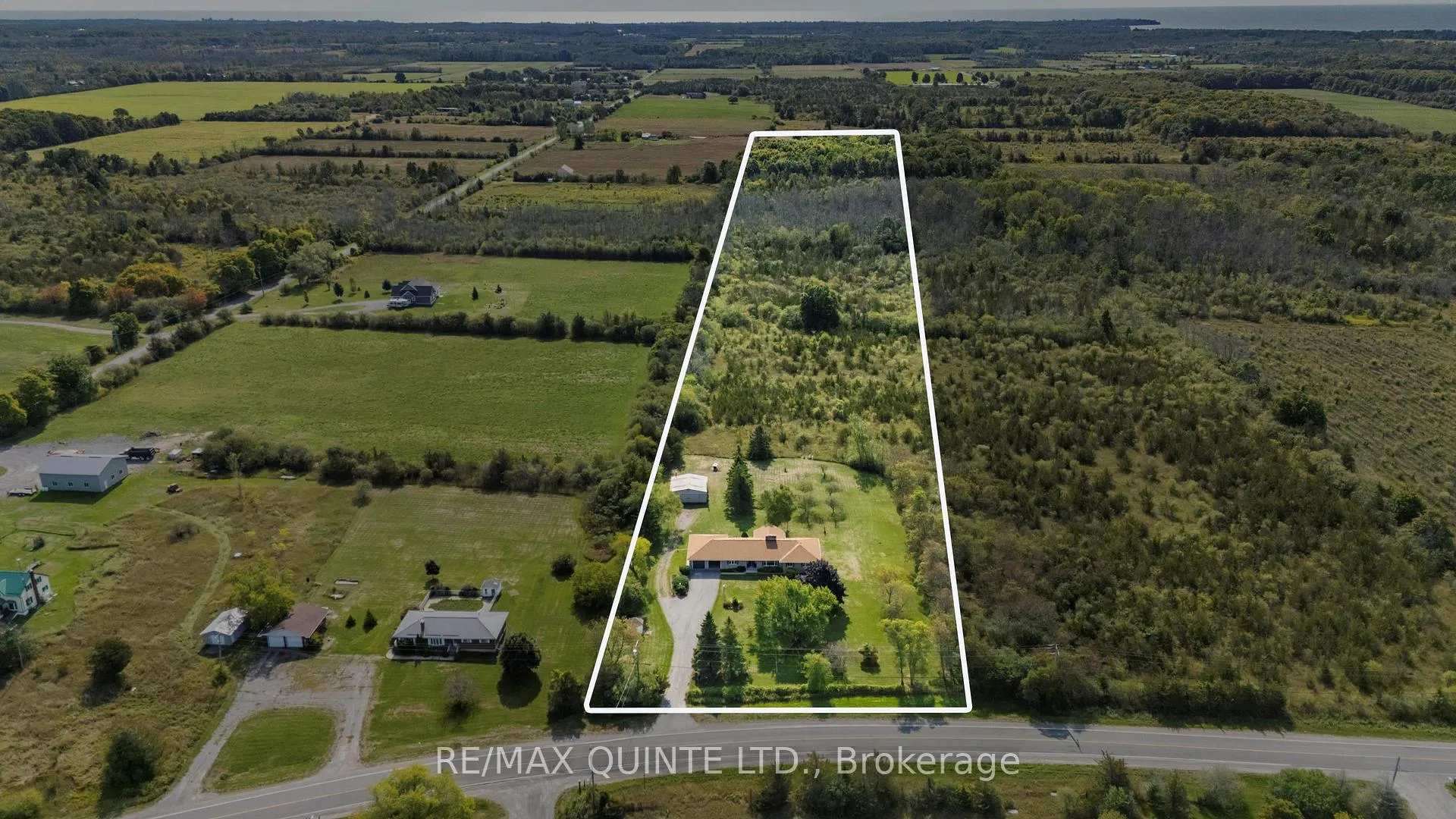 Photo 48 of 737 County Road 18, Prince Edward County, Athol Ward — HOMEH