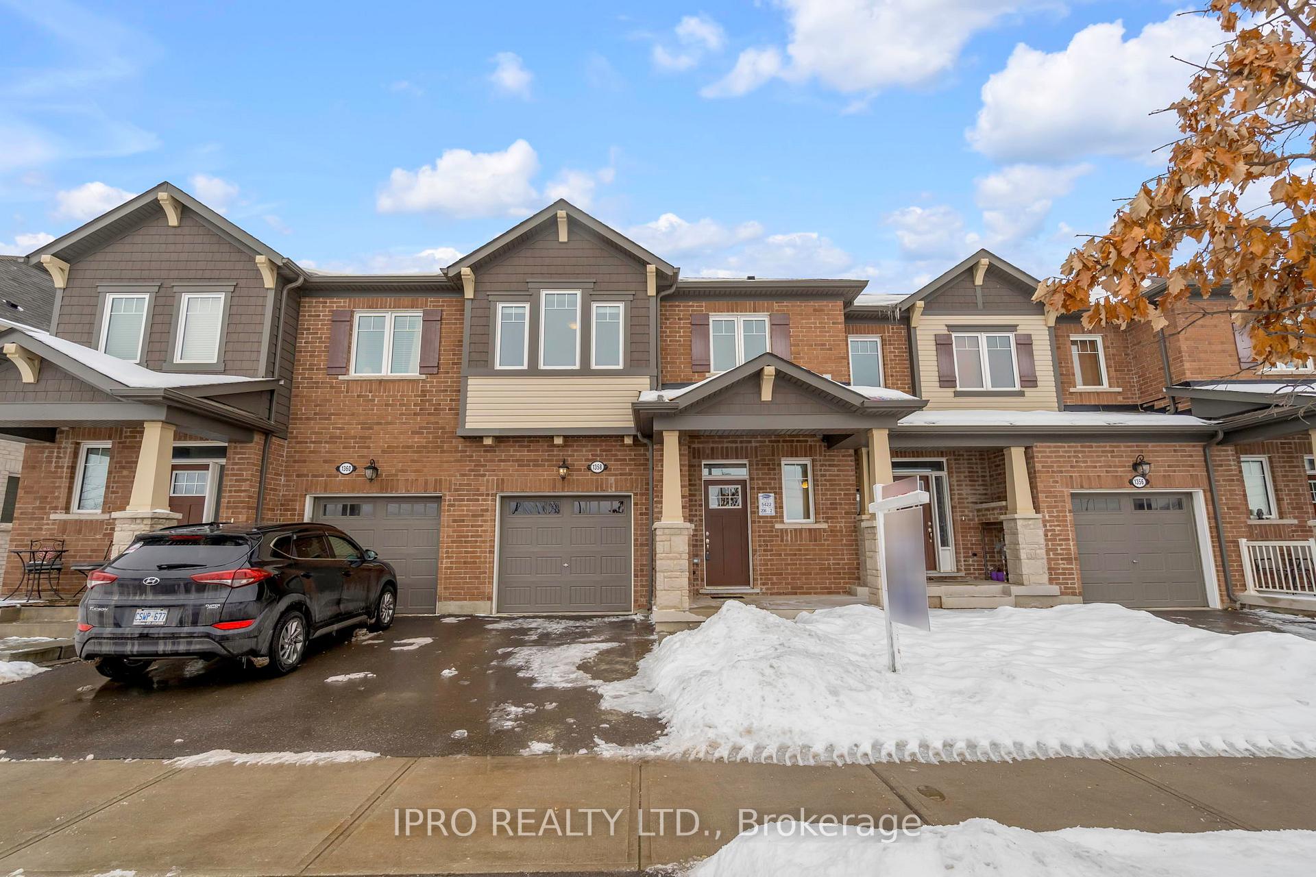 Photo 1 of 1358 Sycamore Gardens E, Milton, Cobban — HOMEH