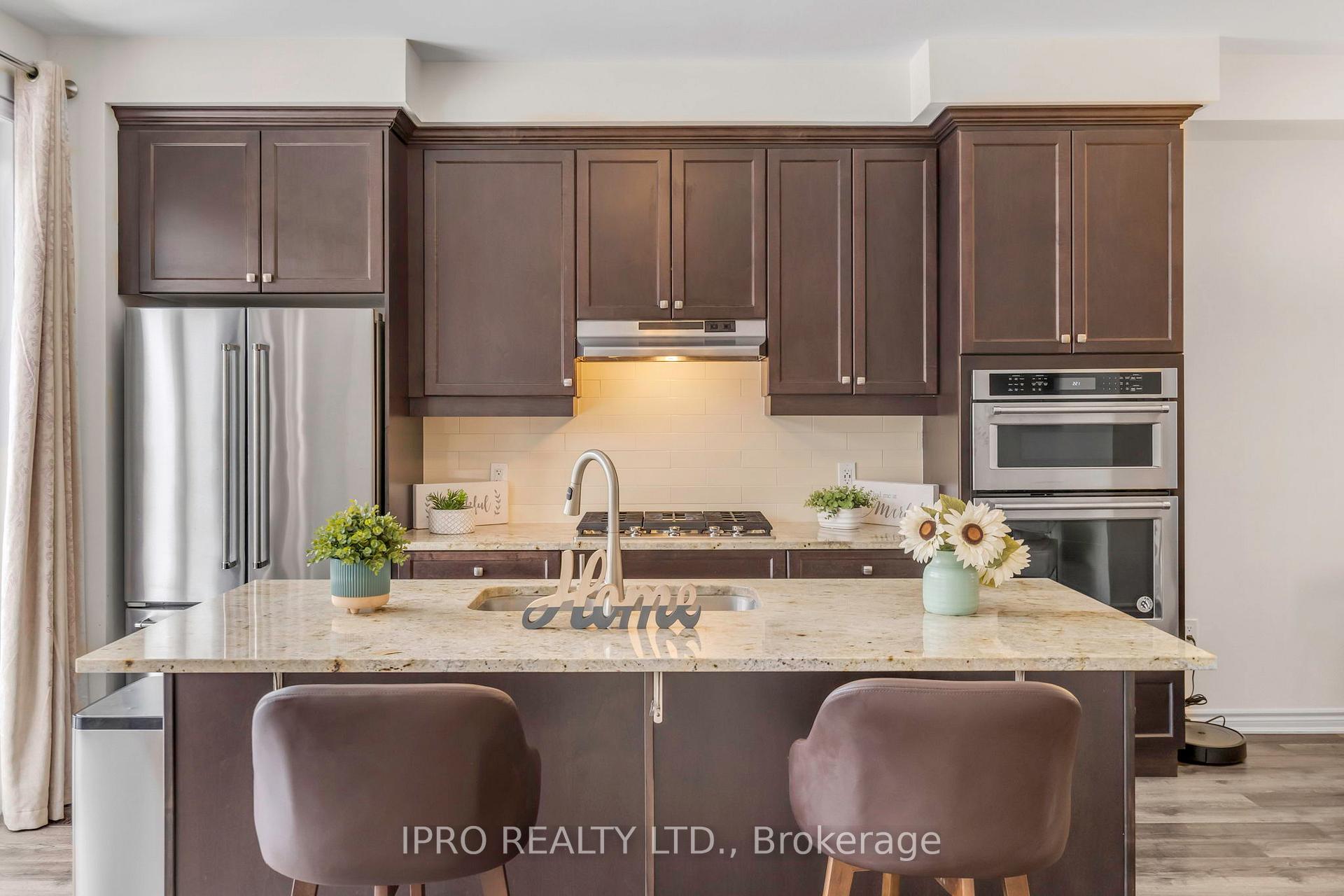 Photo 20 of 1358 Sycamore Gardens E, Milton, Cobban — HOMEH