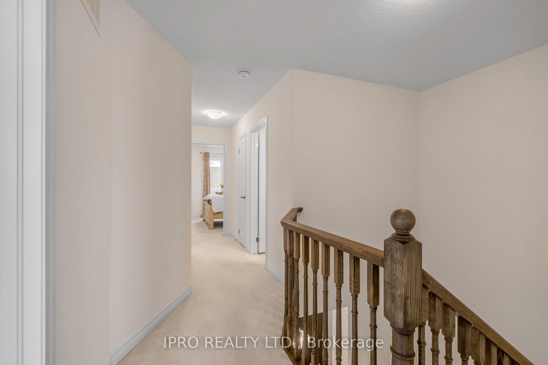 Photo 26 of 1358 Sycamore Gardens E, Milton, Cobban — HOMEH