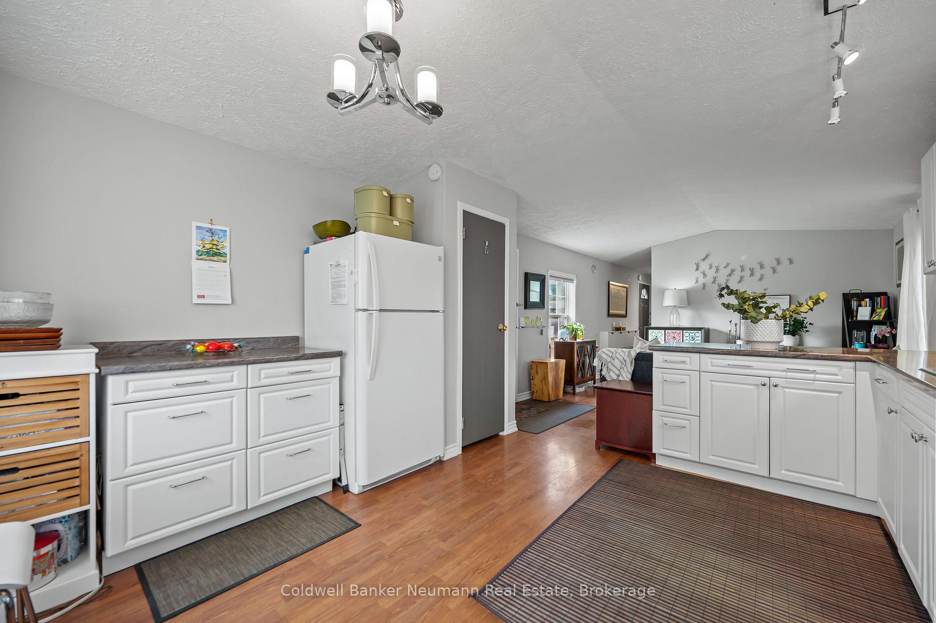 Photo 11 of 41 Jasper Heights Pvt, Puslinch, Rural Puslinch East — HOMEH