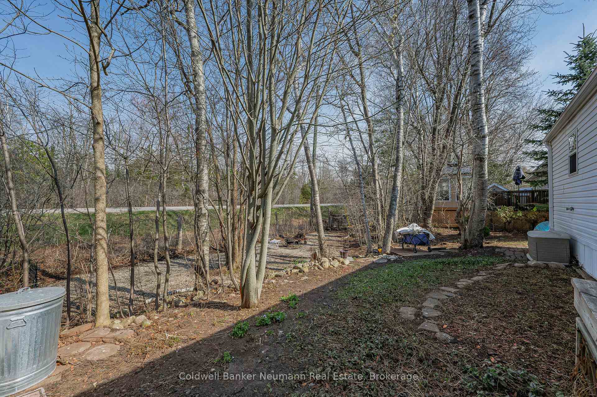 Photo 29 of 41 Jasper Heights Pvt, Puslinch, Rural Puslinch East — HOMEH