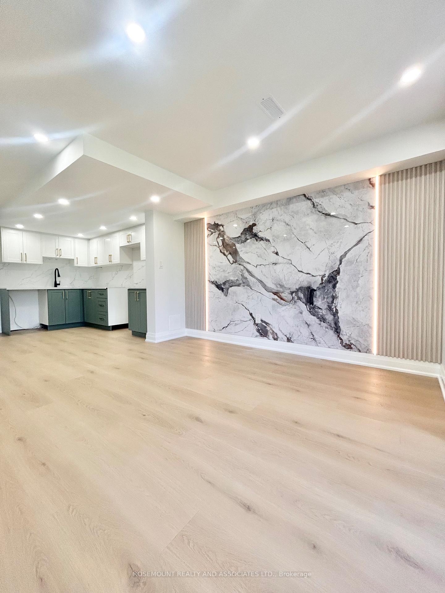 Photo 3 of 1486 Mockingbird Square, Pickering, Rural Pickering — HOMEH