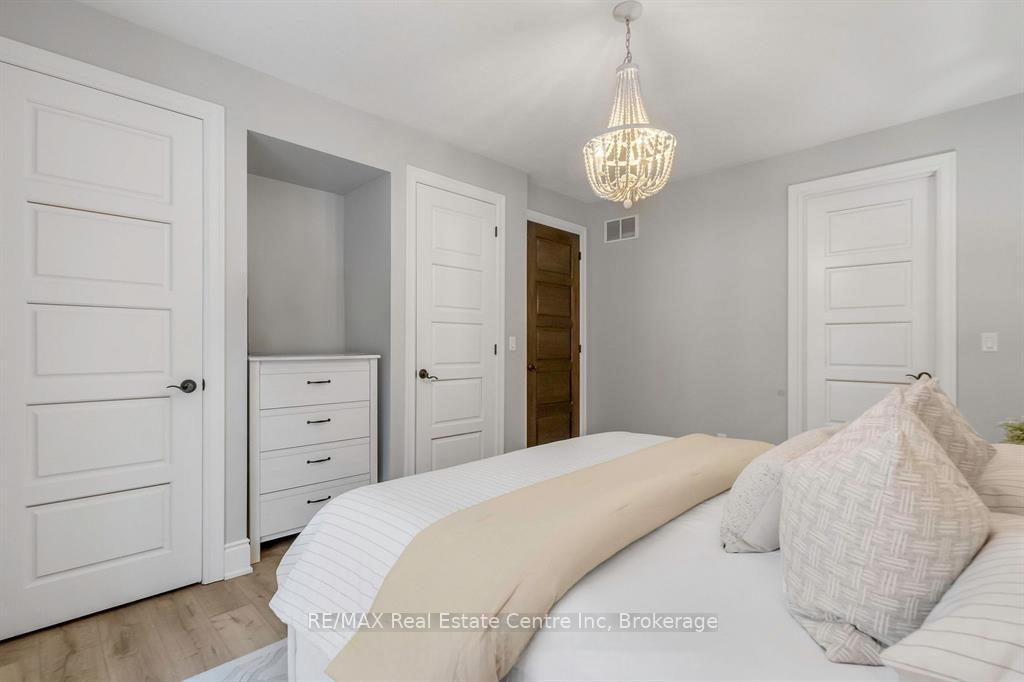 Photo 12 of 45 Aberfoyle Mill Crescent, Puslinch, Aberfoyle — HOMEH