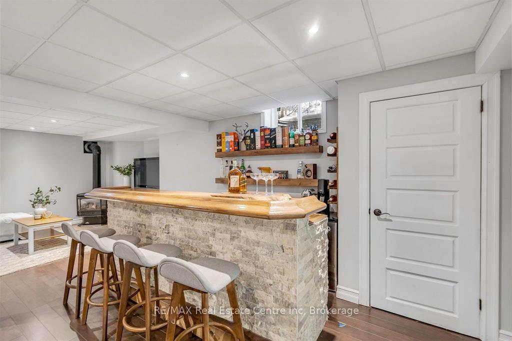 Photo 23 of 45 Aberfoyle Mill Crescent, Puslinch, Aberfoyle — HOMEH