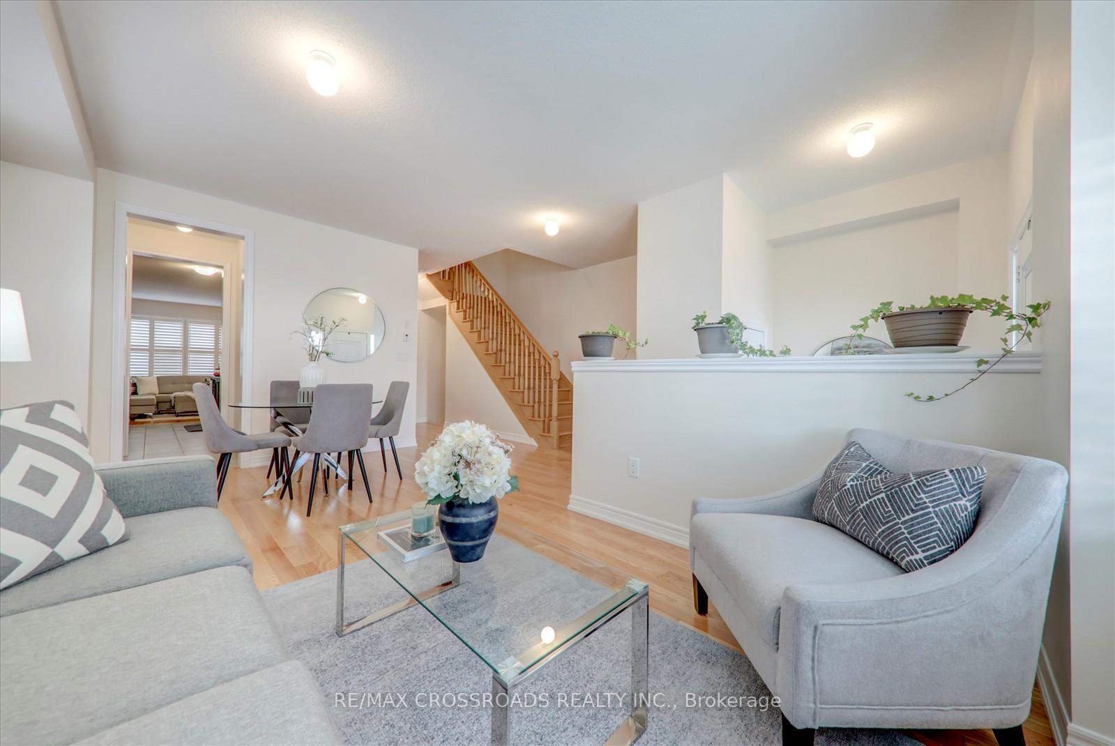 Photo 6 of 1183 Caliper Lane, Pickering, Rural Pickering — HOMEH