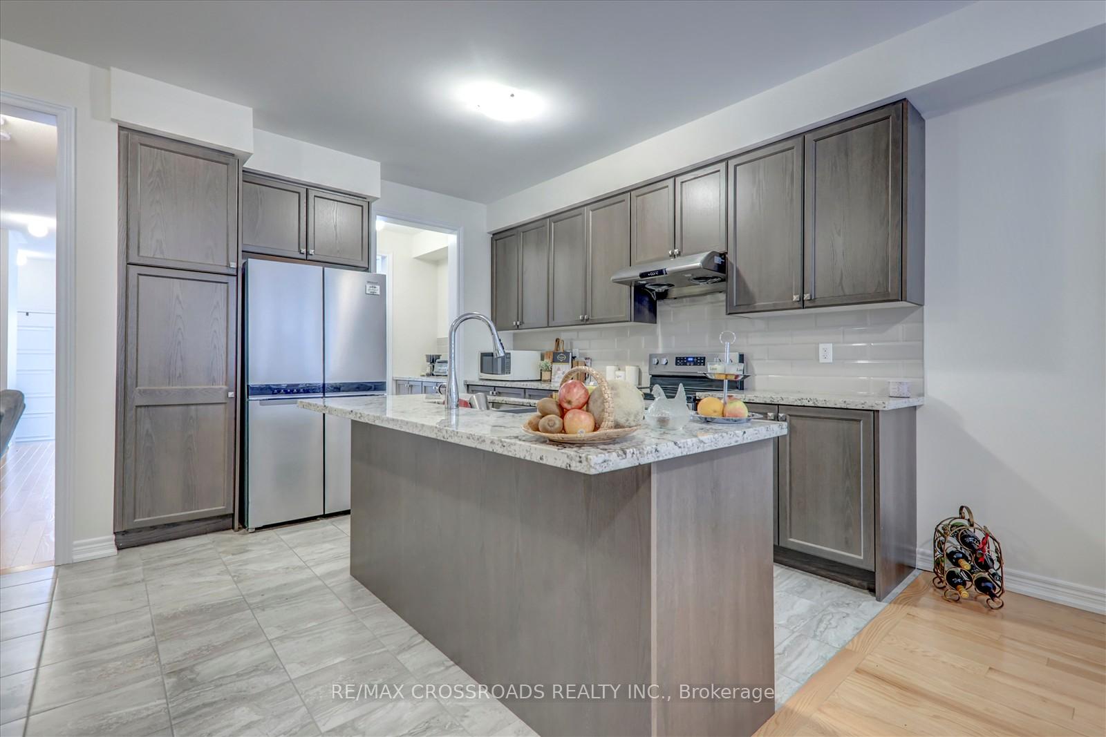 Photo 7 of 1183 Caliper Lane, Pickering, Rural Pickering — HOMEH