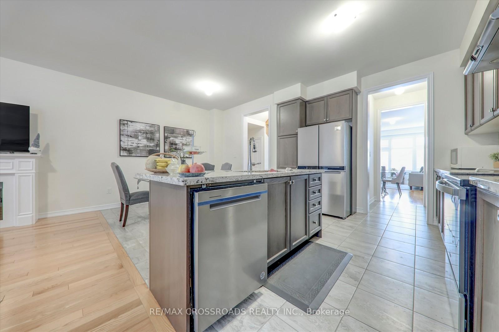 Photo 9 of 1183 Caliper Lane, Pickering, Rural Pickering — HOMEH