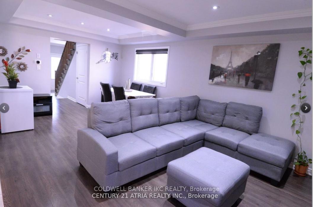 Photo 2 of 2440 Moonlight Crescent, Pickering, Rural Pickering — HOMEH