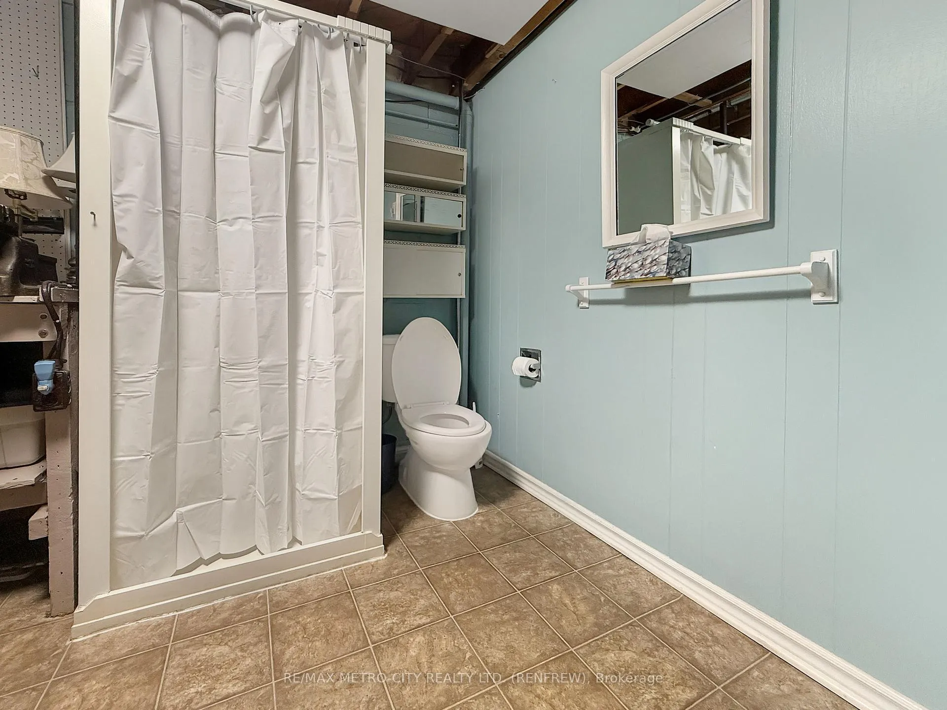 Photo 15 of 64 Mclean Street, Renfrew — HOMEH