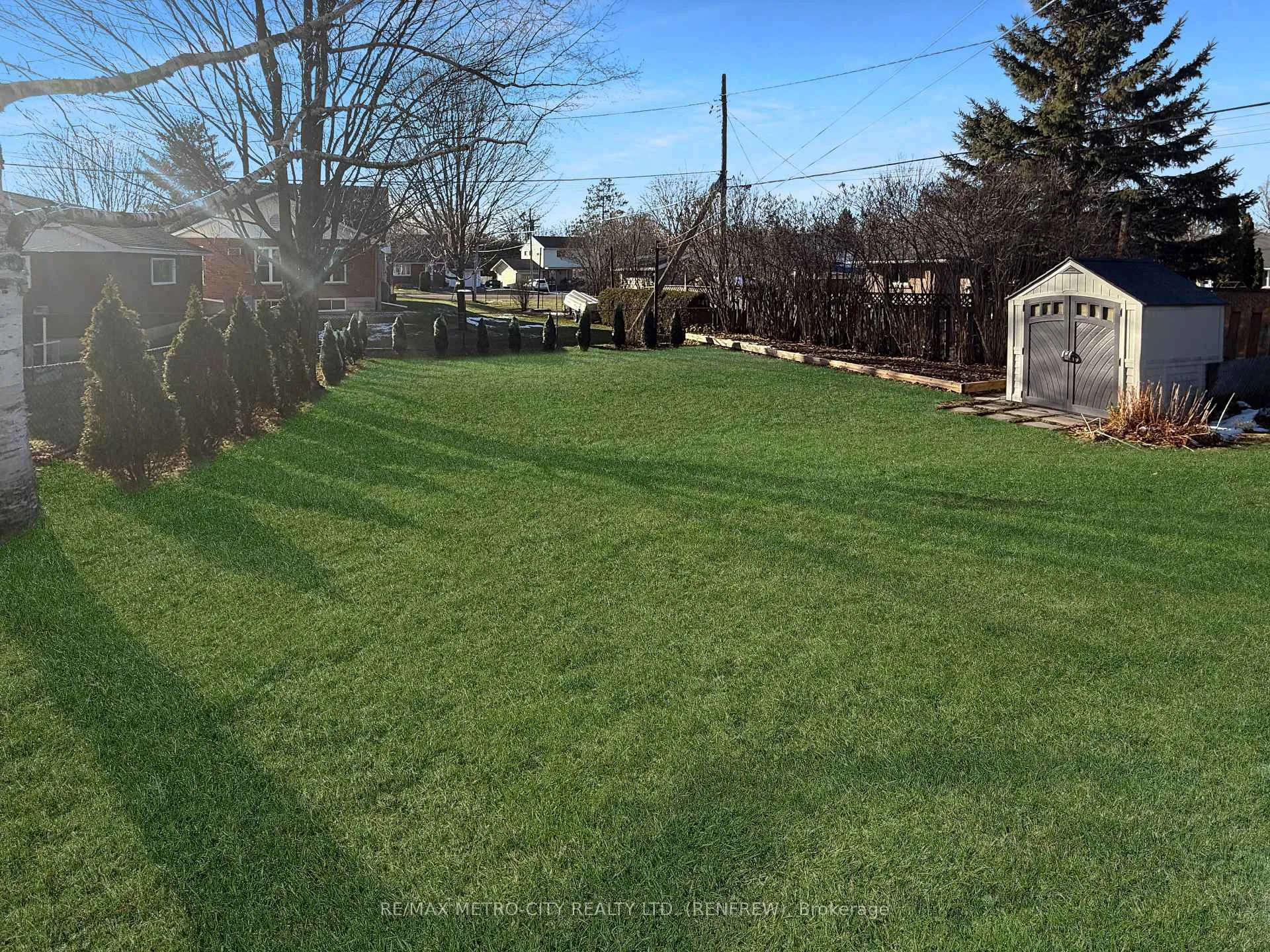 Photo 20 of 64 Mclean Street, Renfrew — HOMEH