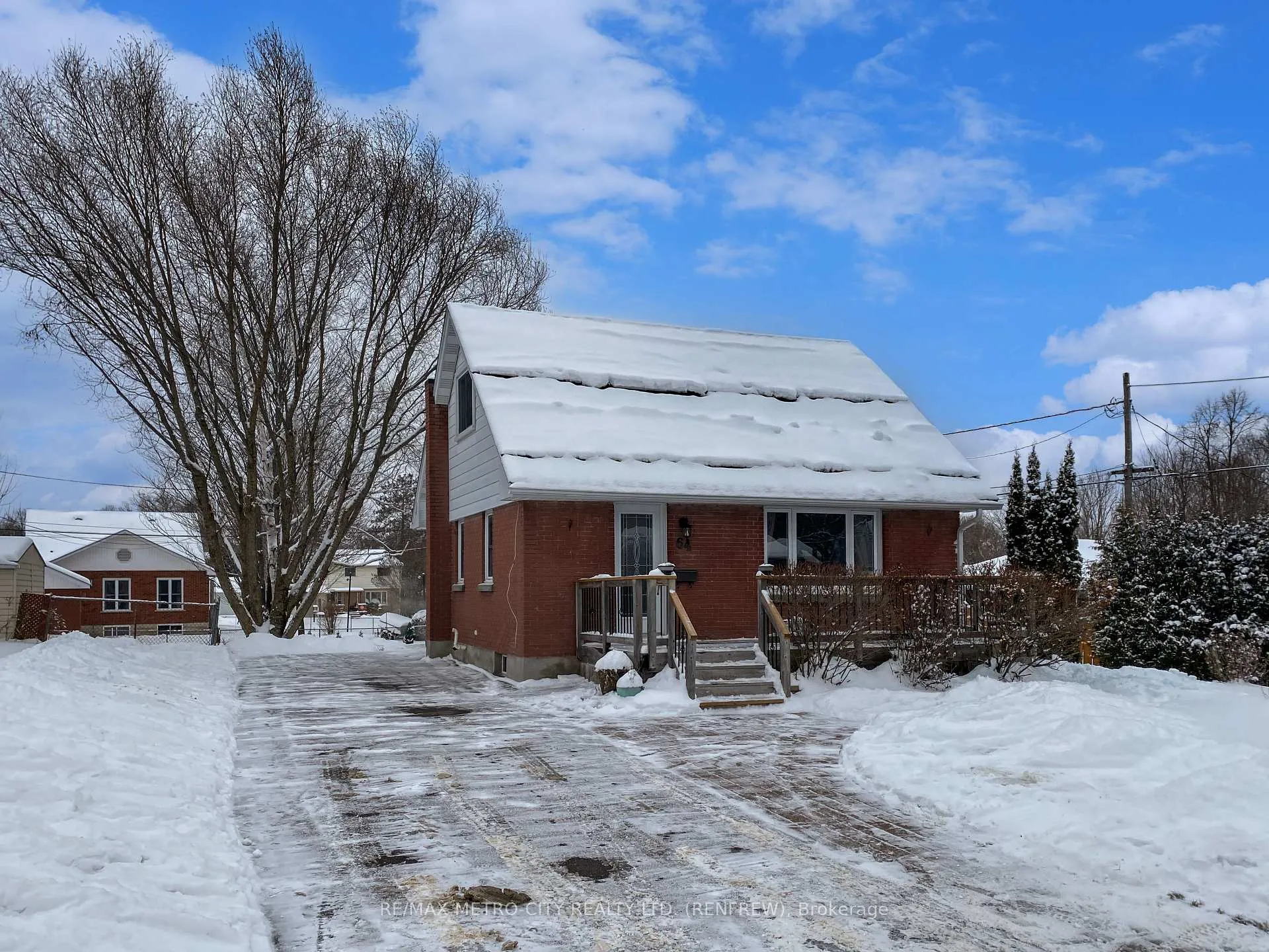 Photo 21 of 64 Mclean Street, Renfrew — HOMEH