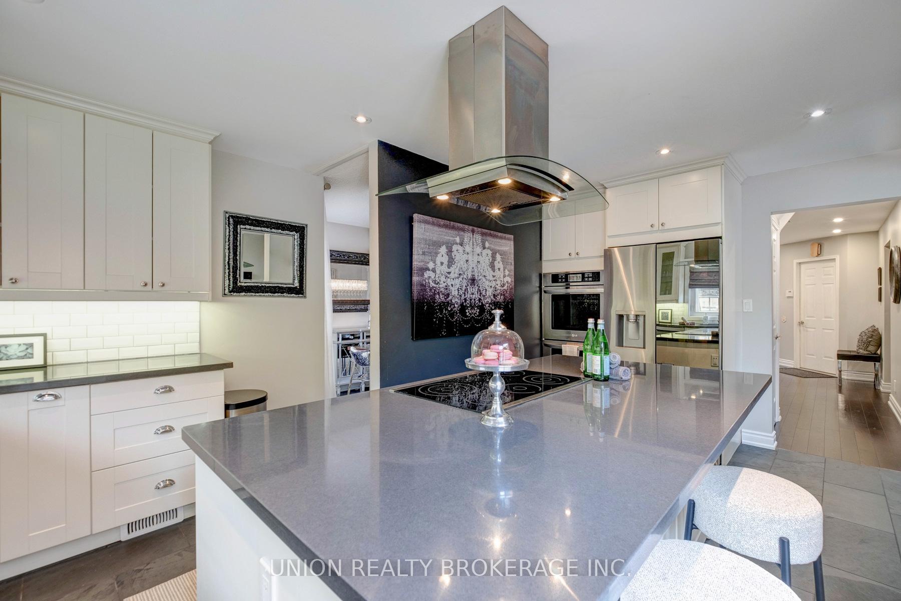 Photo 10 of 1022 Benton Crescent, Pickering, Liverpool — HOMEH