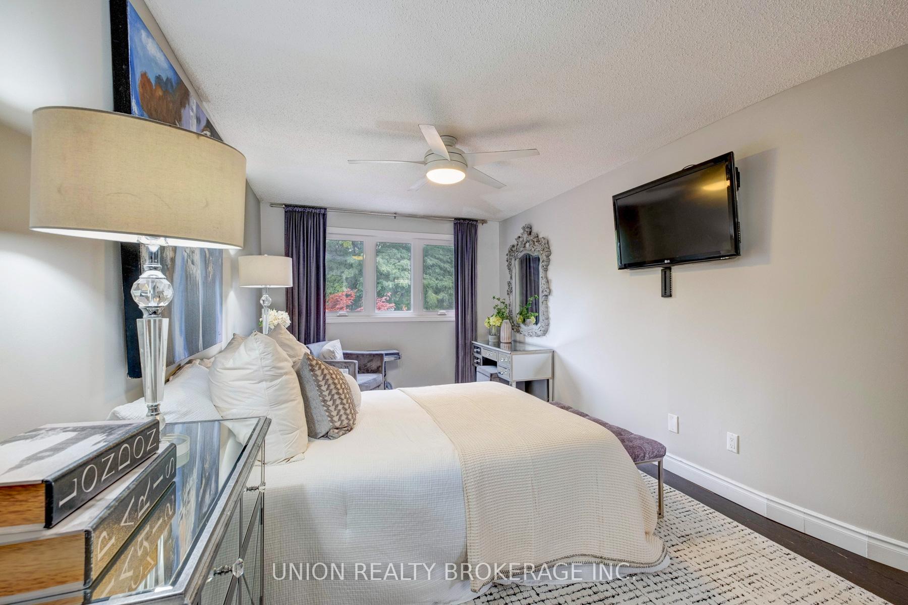 Photo 19 of 1022 Benton Crescent, Pickering, Liverpool — HOMEH