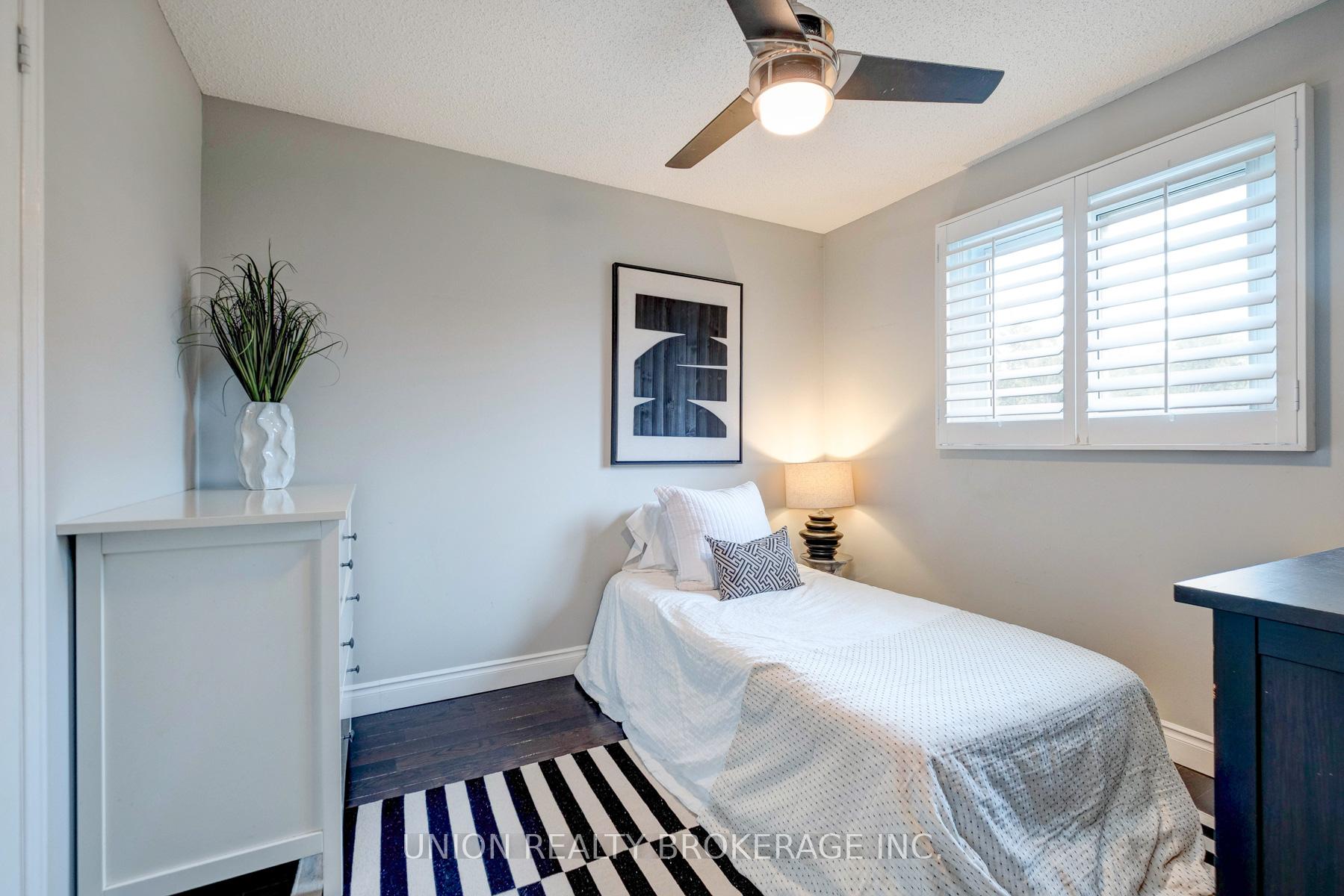 Photo 22 of 1022 Benton Crescent, Pickering, Liverpool — HOMEH
